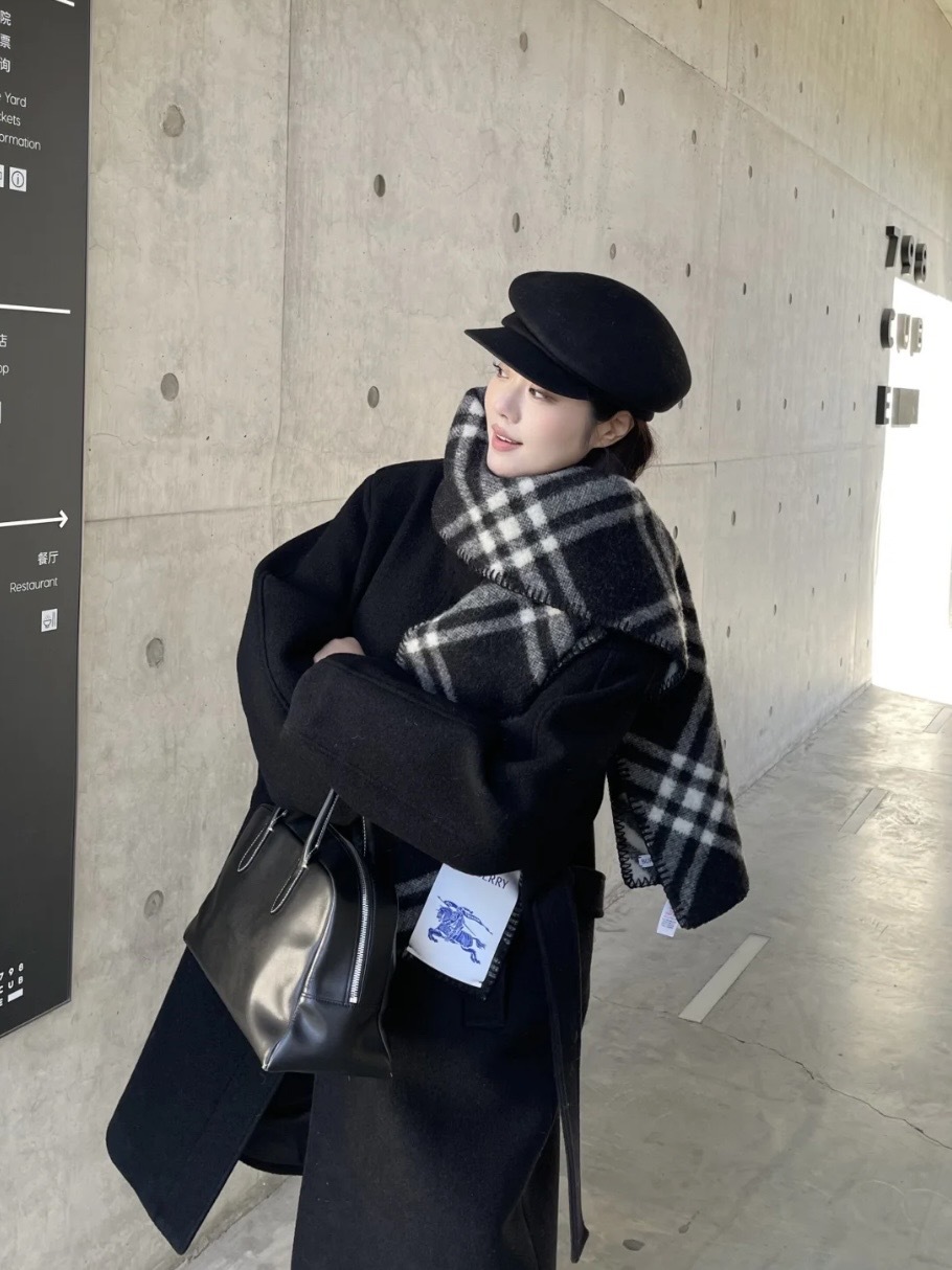 【四色入】Burberry 格紋羊絨圍巾