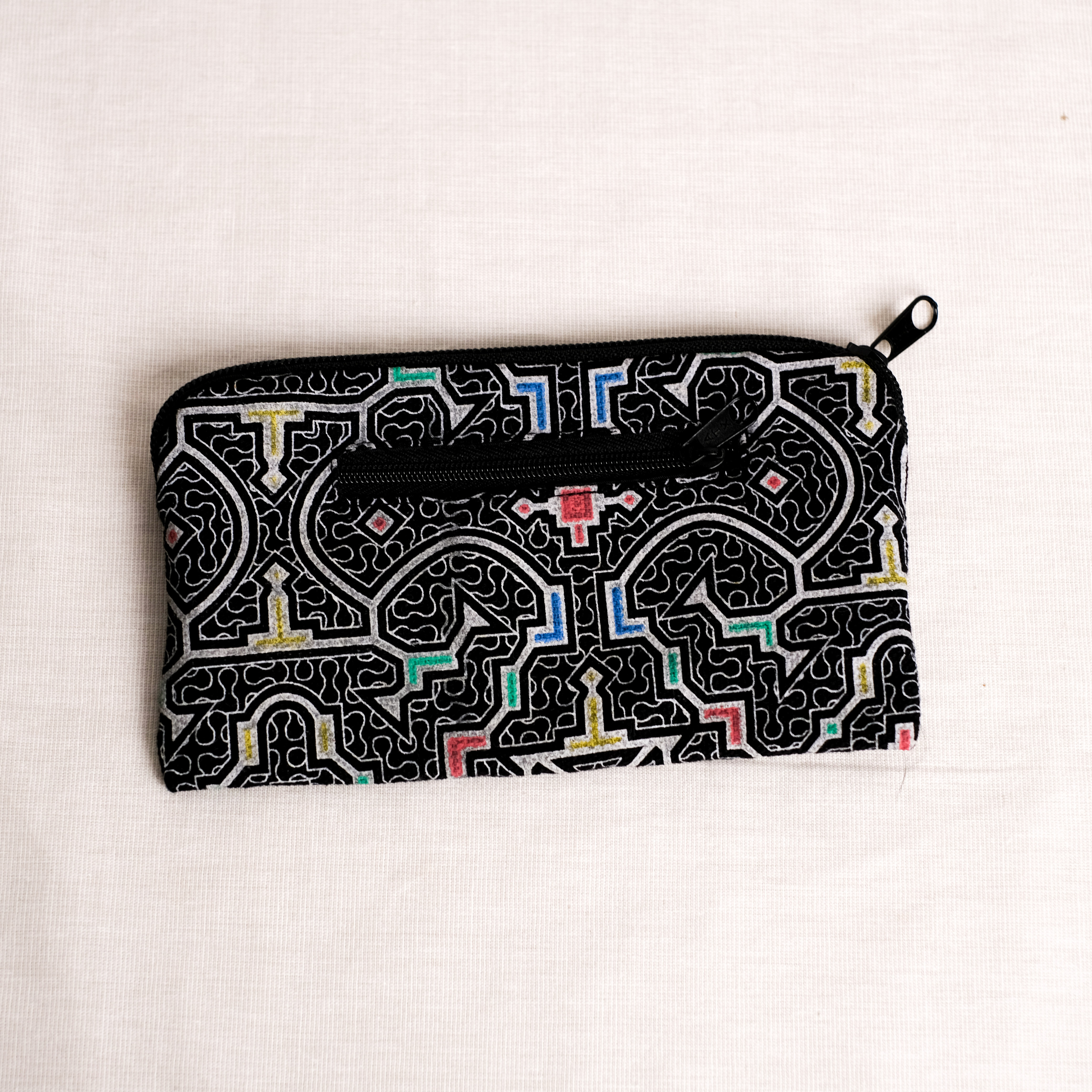 亞馬遜Shipibo族｜圖騰拉鍊零錢包｜秘魯