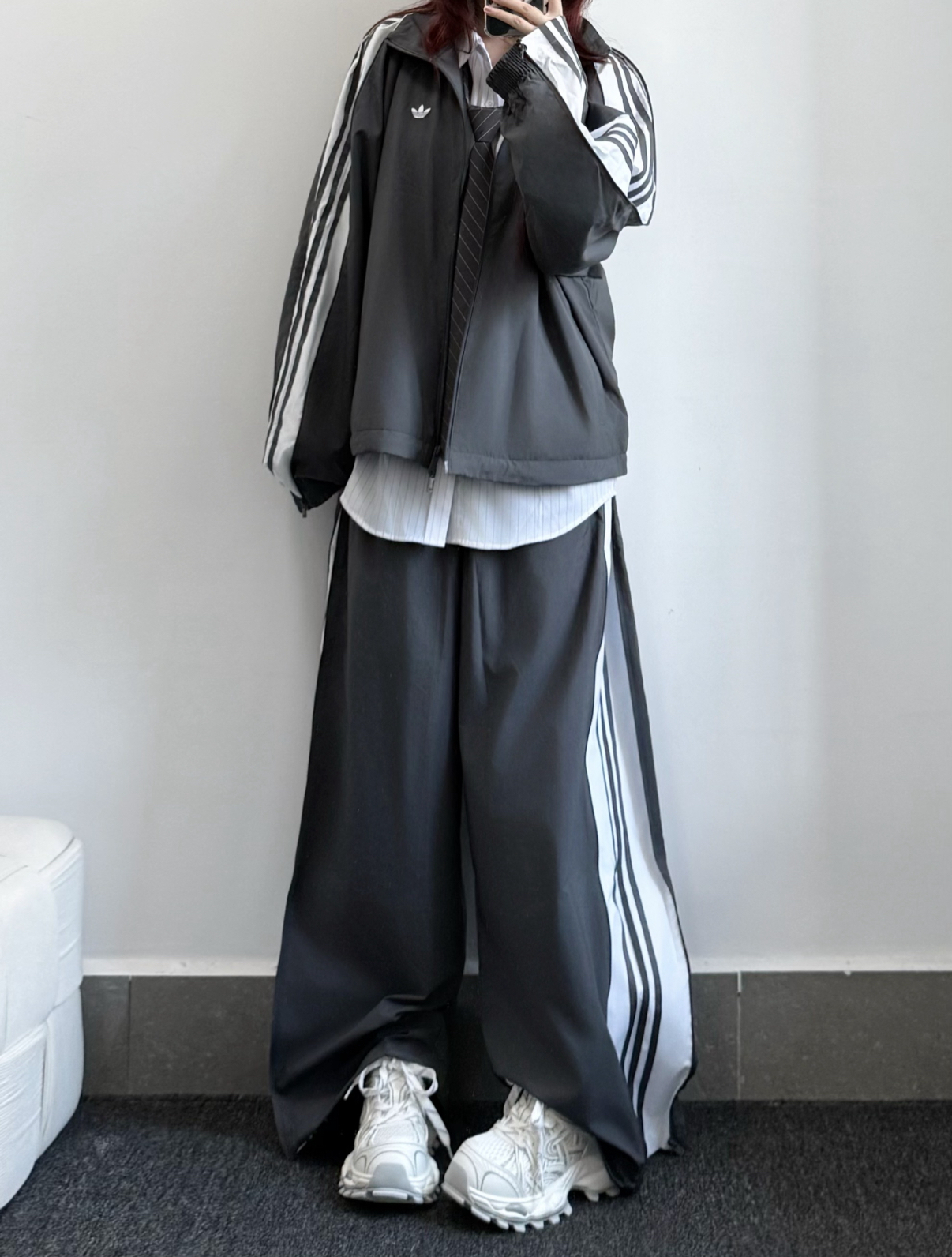 Adidas Originals 三線Logo復古立領外套 落地褲 寬口褲 運動套裝 休閒感 灰色 防風外套 寬鬆 皺褶感 鬆弛風 JY8879 JY8880/預購