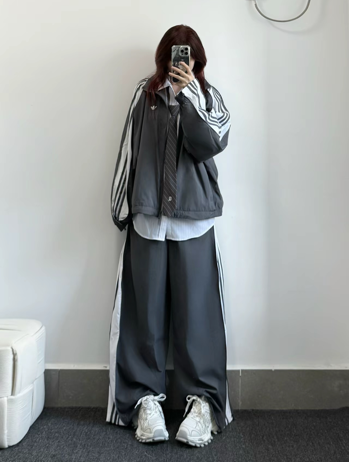 Adidas Originals 三線Logo復古立領外套 落地褲 寬口褲 運動套裝 休閒感 灰色 防風外套 寬鬆 皺褶感 鬆弛風 JY8879 JY8880/預購