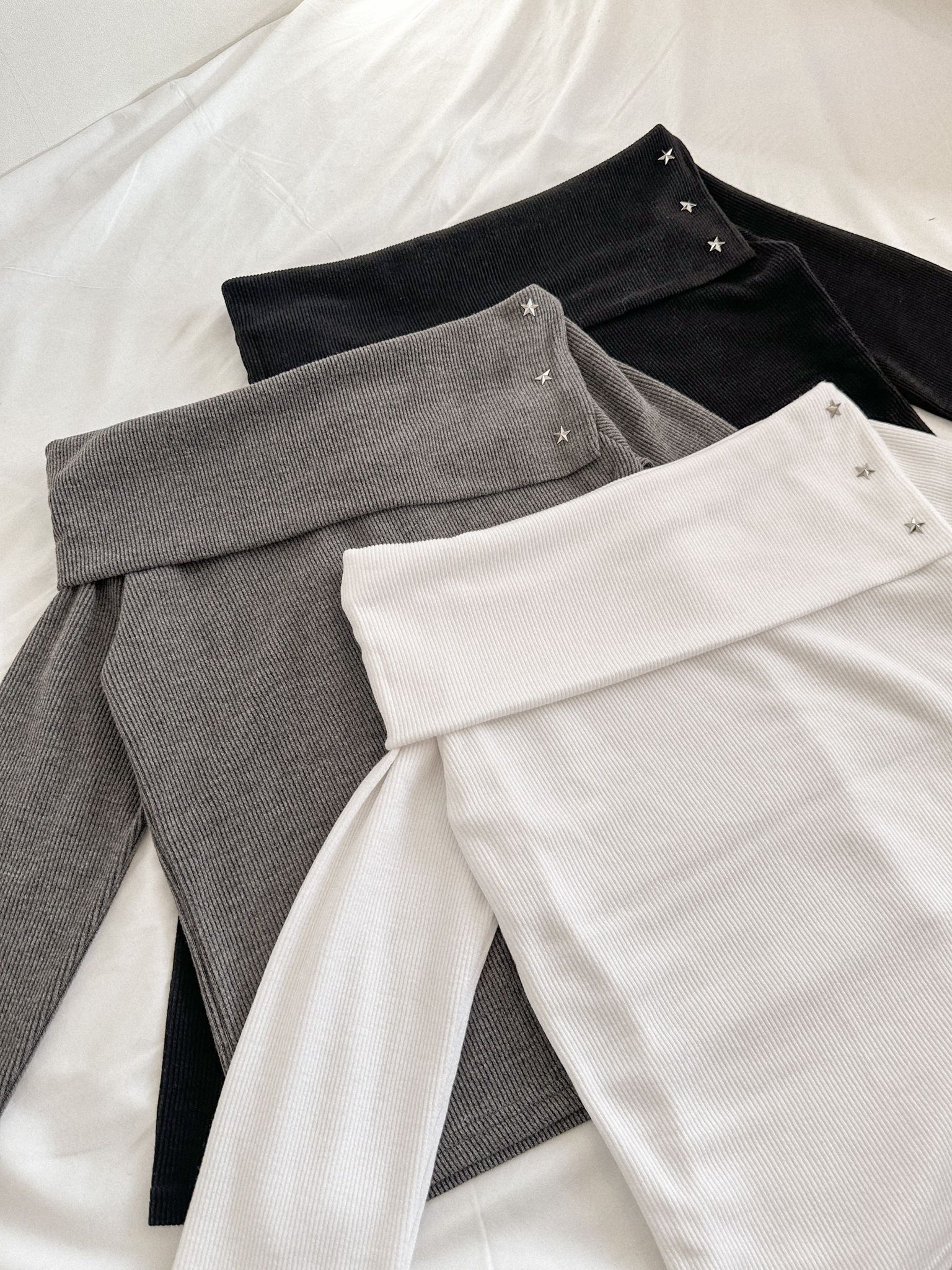 Beautiful Three Stars Off-shoulder Top〈🇰🇷DAY 2〉