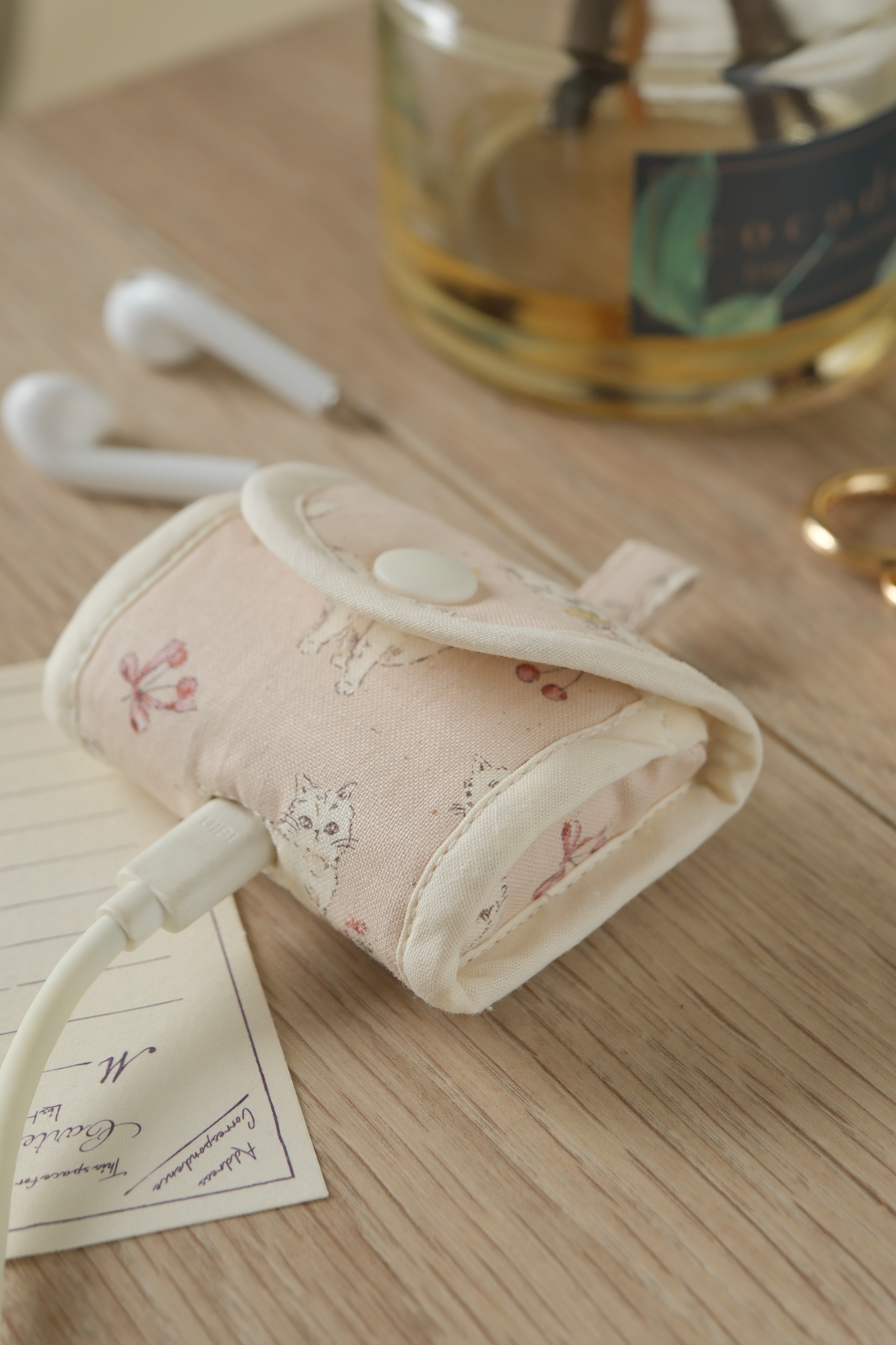 Hi Y.P store-耳機包-慵懶小貓