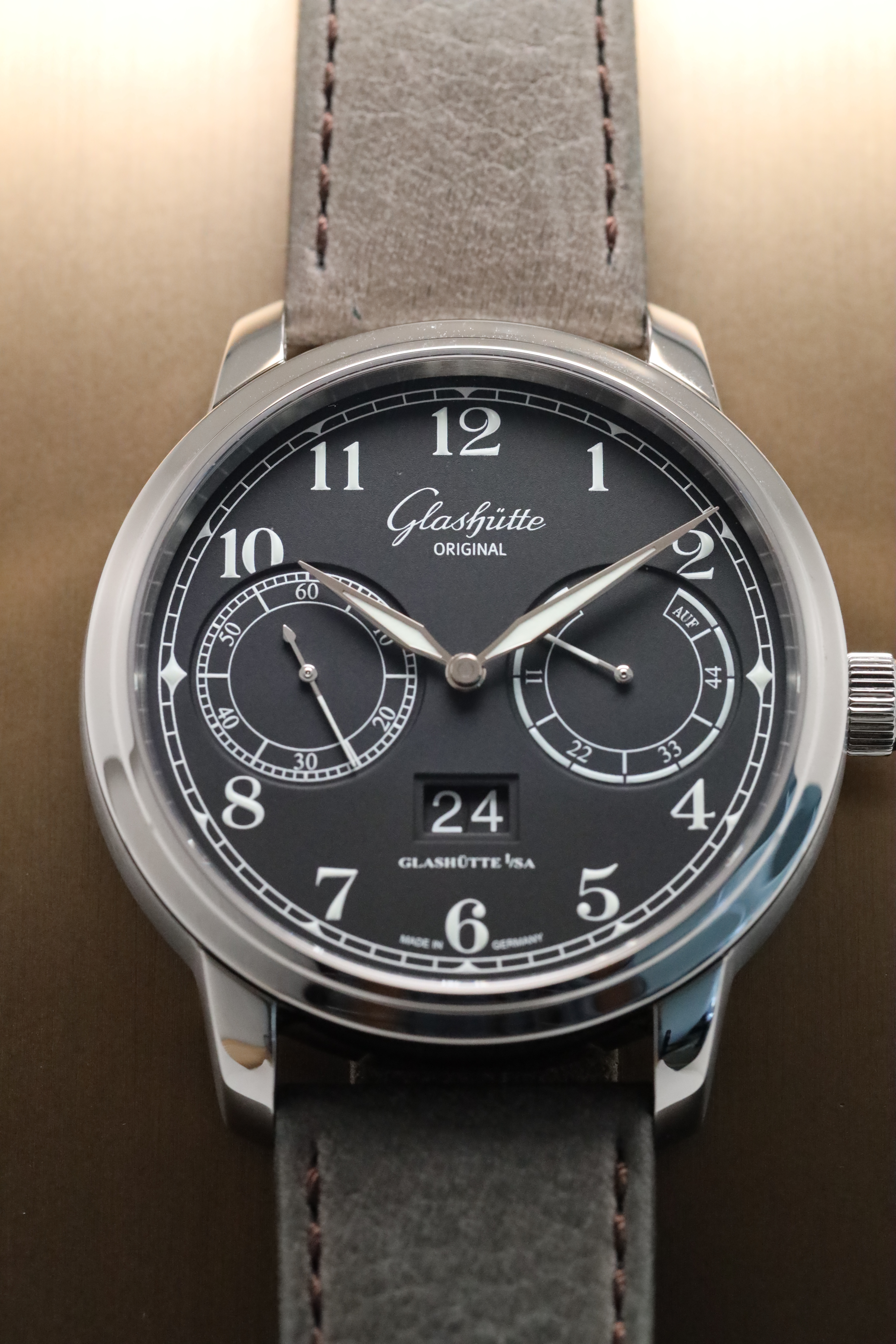 Glashütte Original Senator Observer
