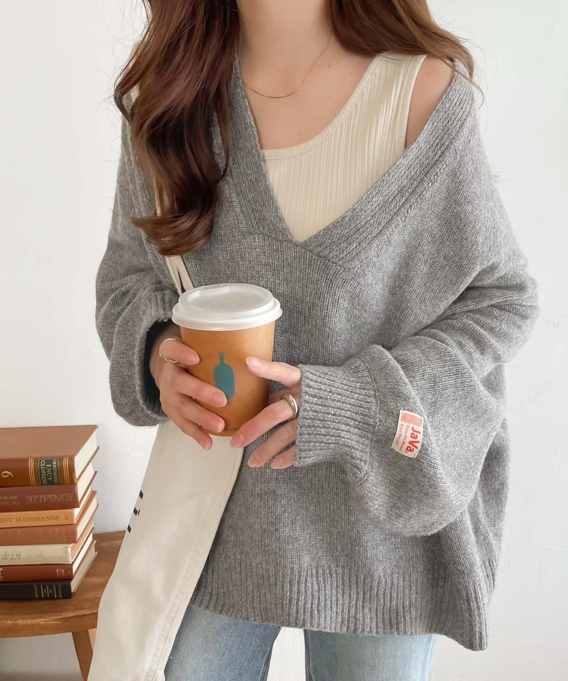 <建議包色>日本 JaVa 毛衣 V領 柔軟 針織衫 長袖 三色 灰白粉