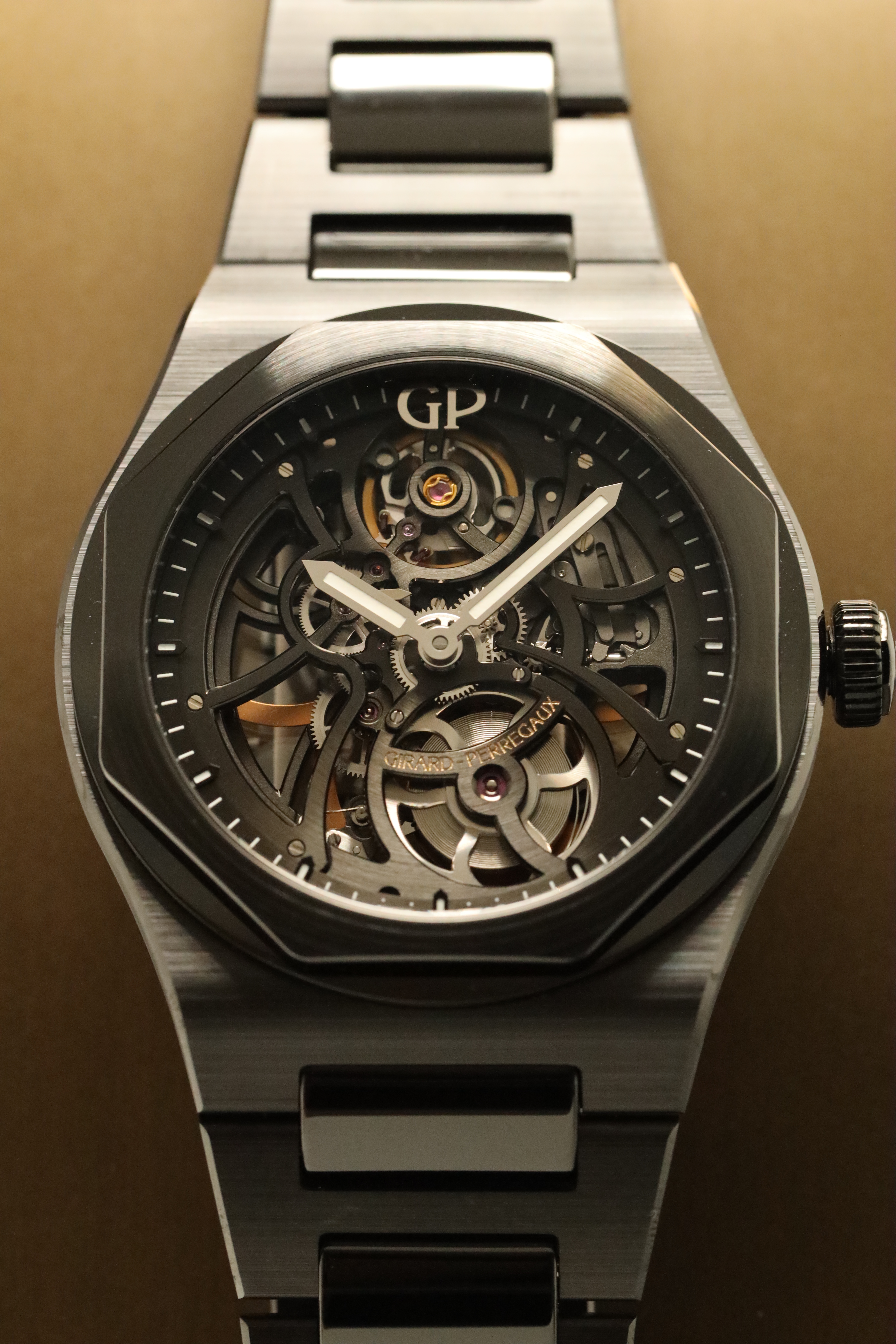 Girard-Perregaux Laureato Skeleton Ceramic