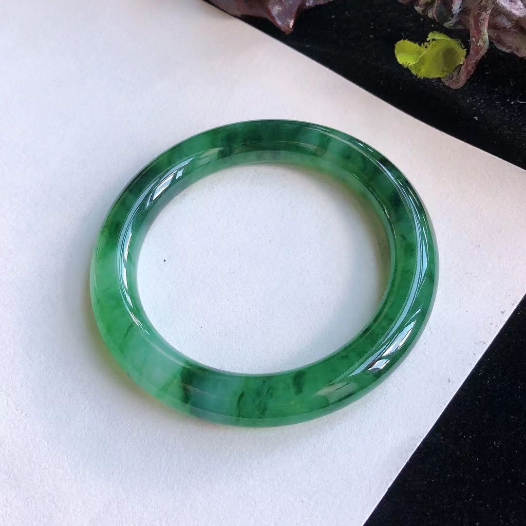 冰糯飄辣綠翡翠圓條手鐲,天然翡翠A玉, 緬甸玉, Jade, Jadeite