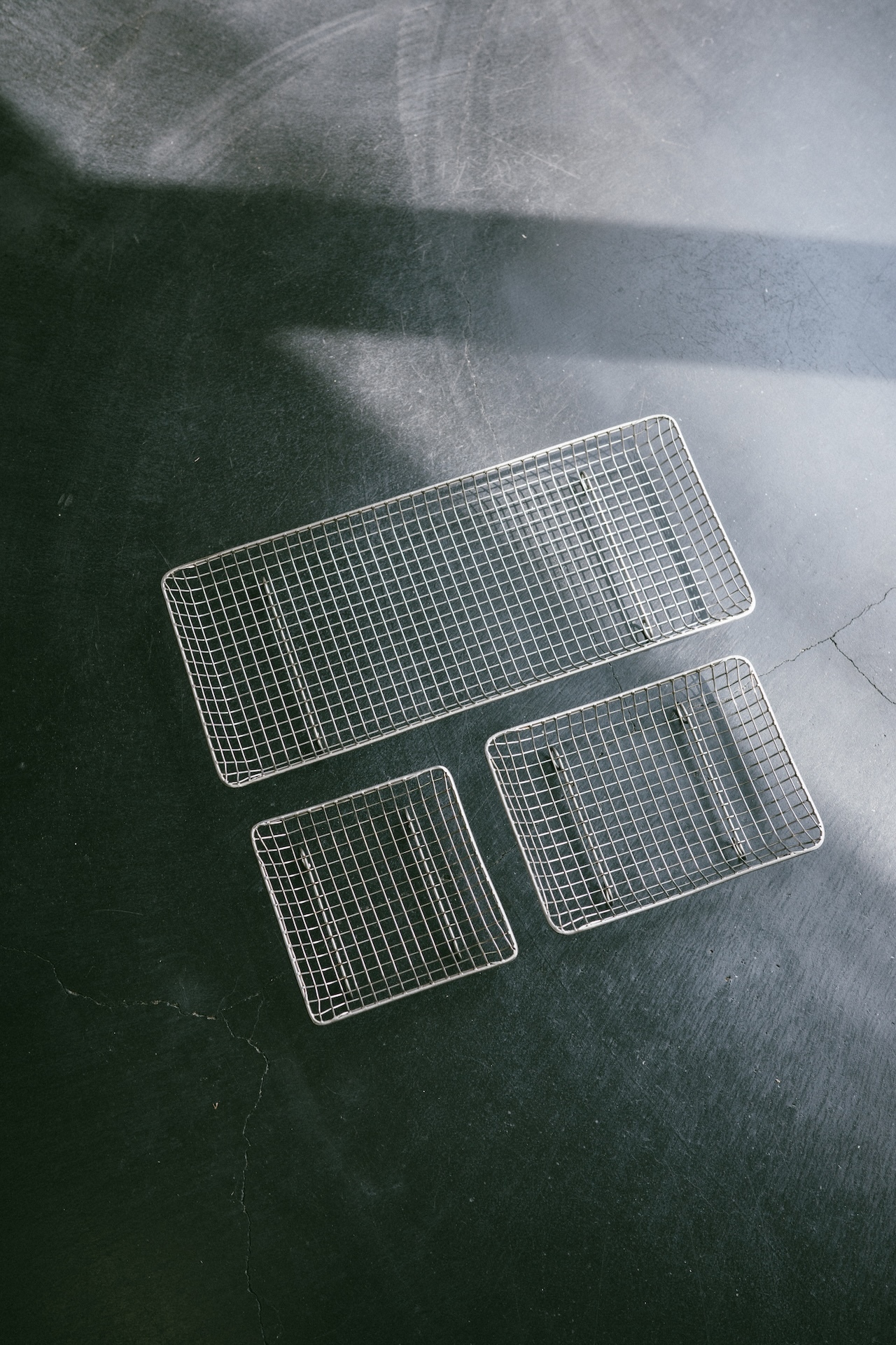 鳥井金網工芸手編不鏽鋼細格網盤