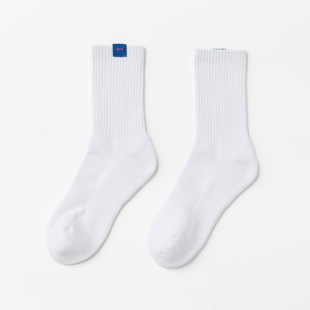 Lines標籤中筒襪