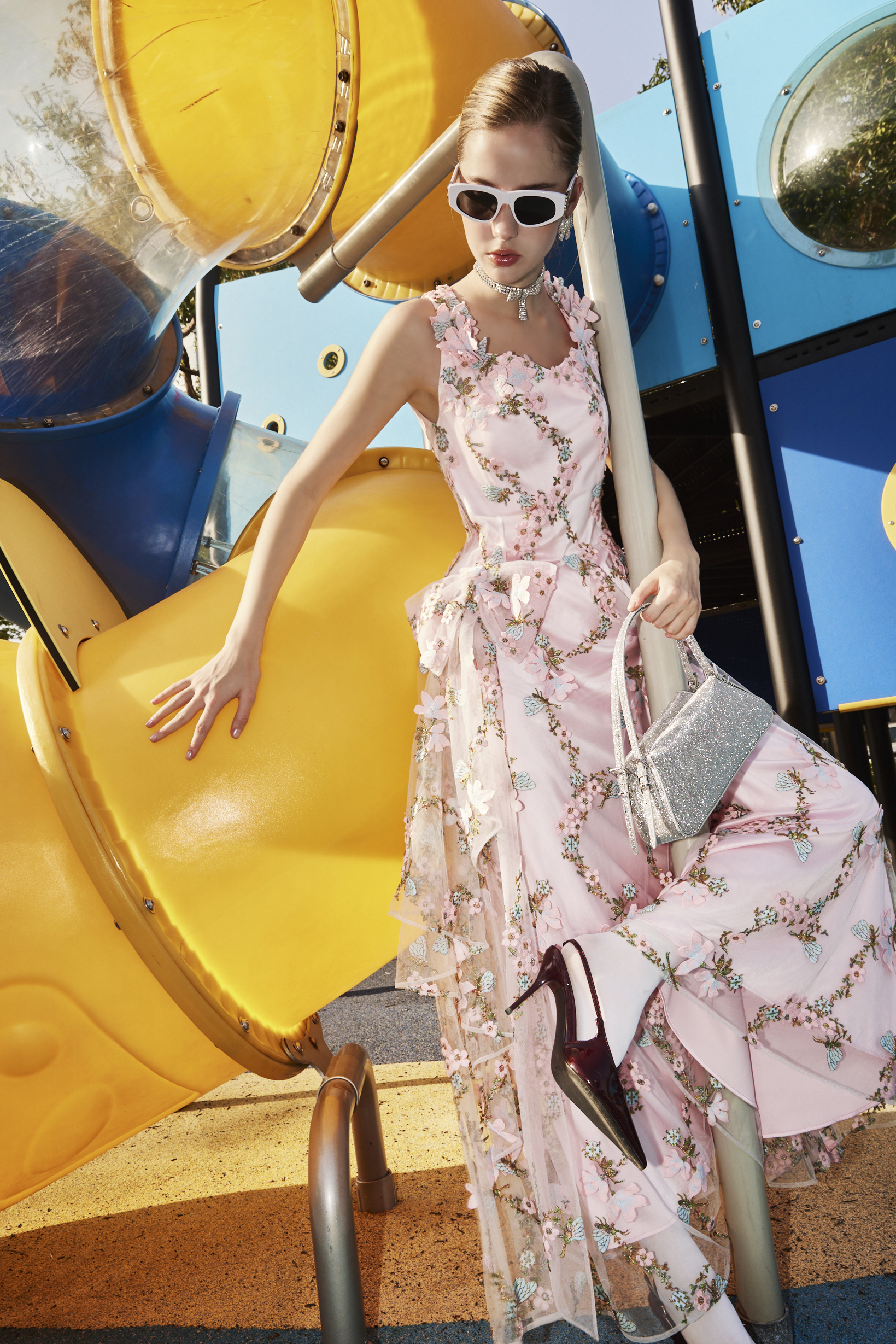 BE15030E1 藝術館之旅玫瑰蝴蝶刺繡荷葉領衫長洋