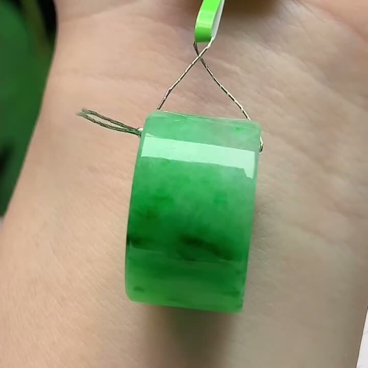 翡翠飄綠水潤飄綠路路通,天然翡翠A玉, 緬甸玉, Jade, Jadeite