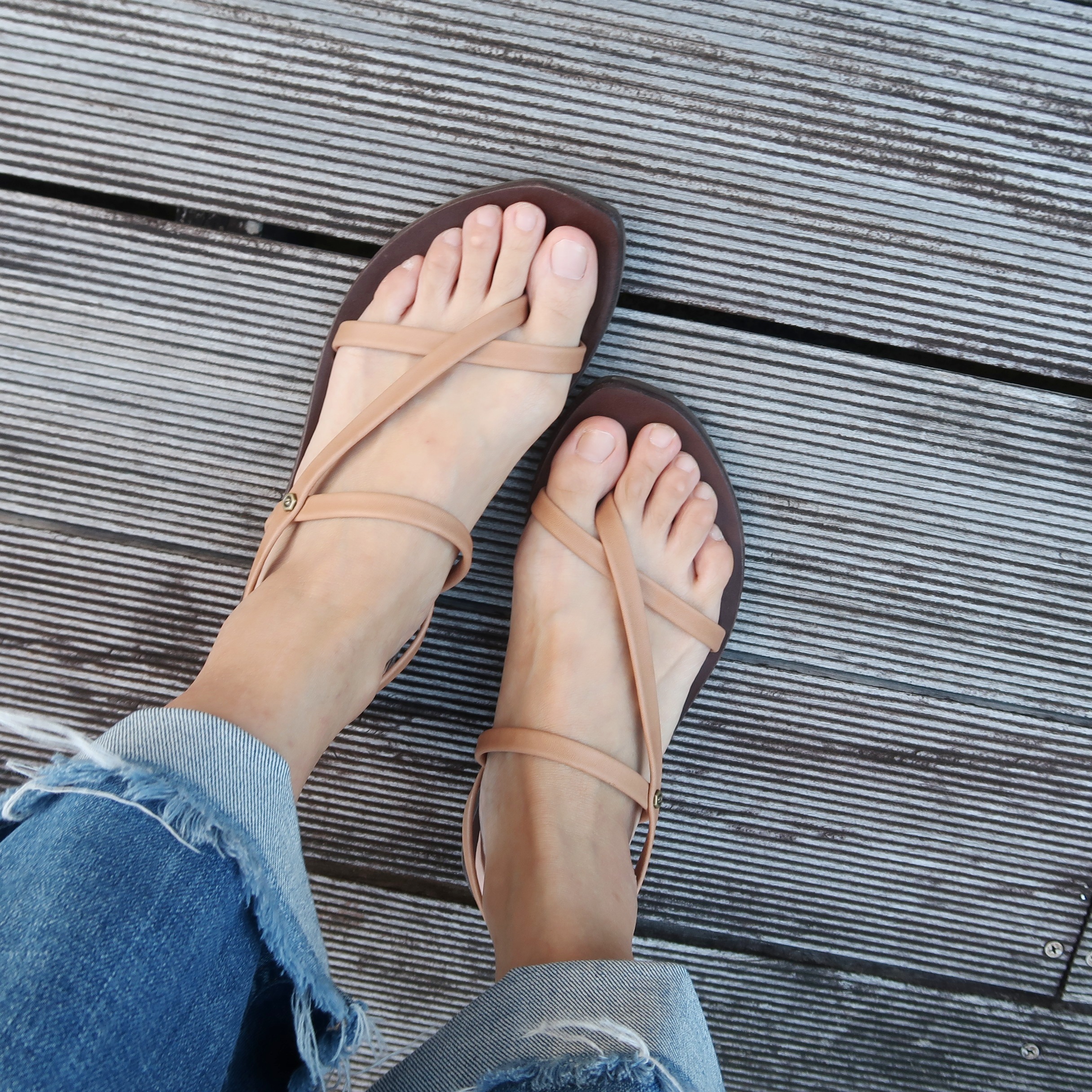 MIT真皮細帶足弓涼鞋