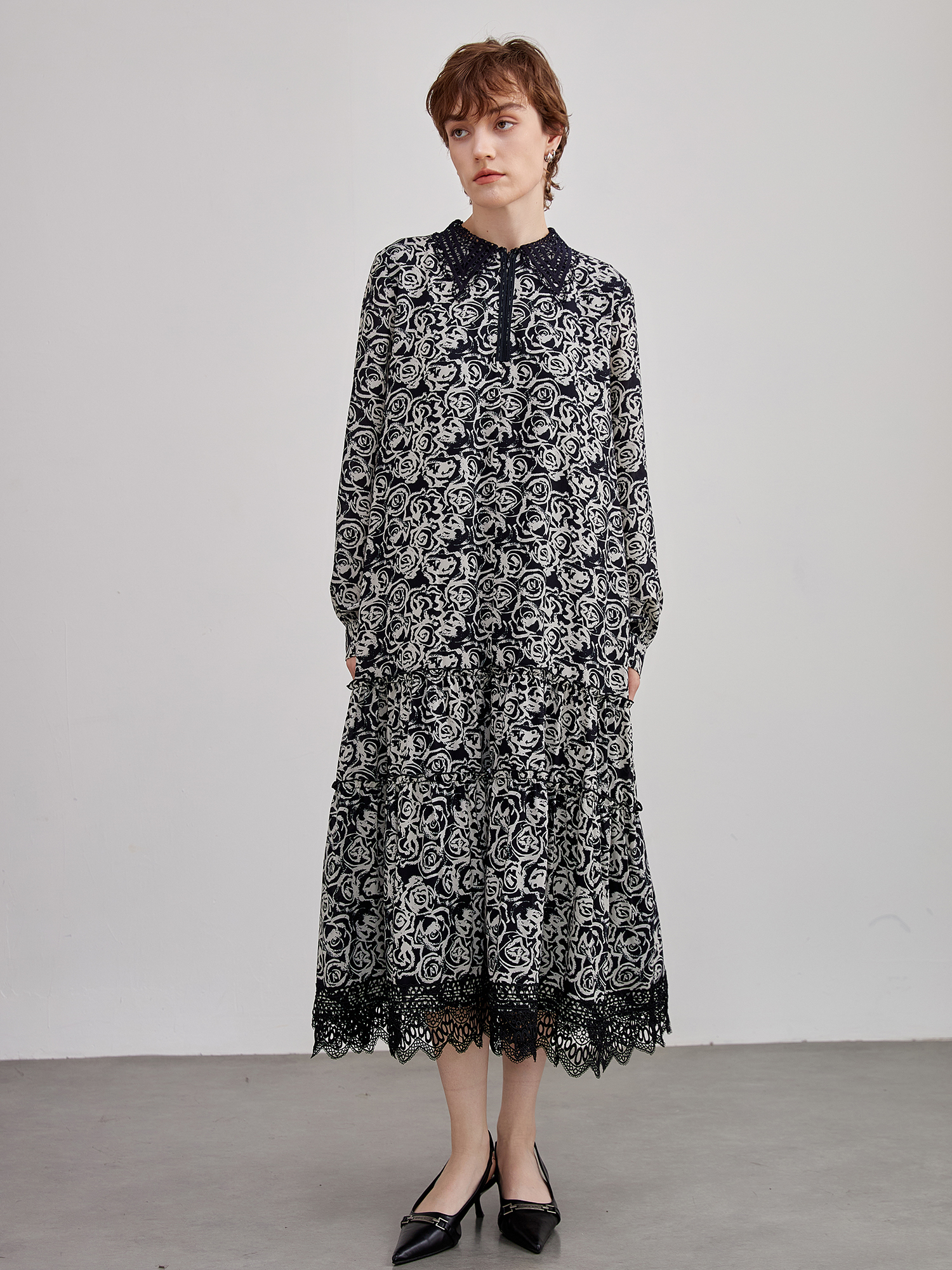 mi-tu 印花蕾絲連身裙