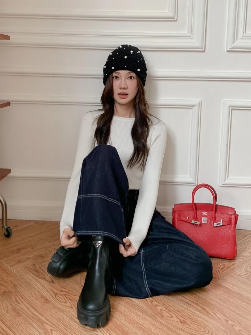 顯瘦深藍色系配色車線直筒牛仔褲-S-L (Elegant & Love)