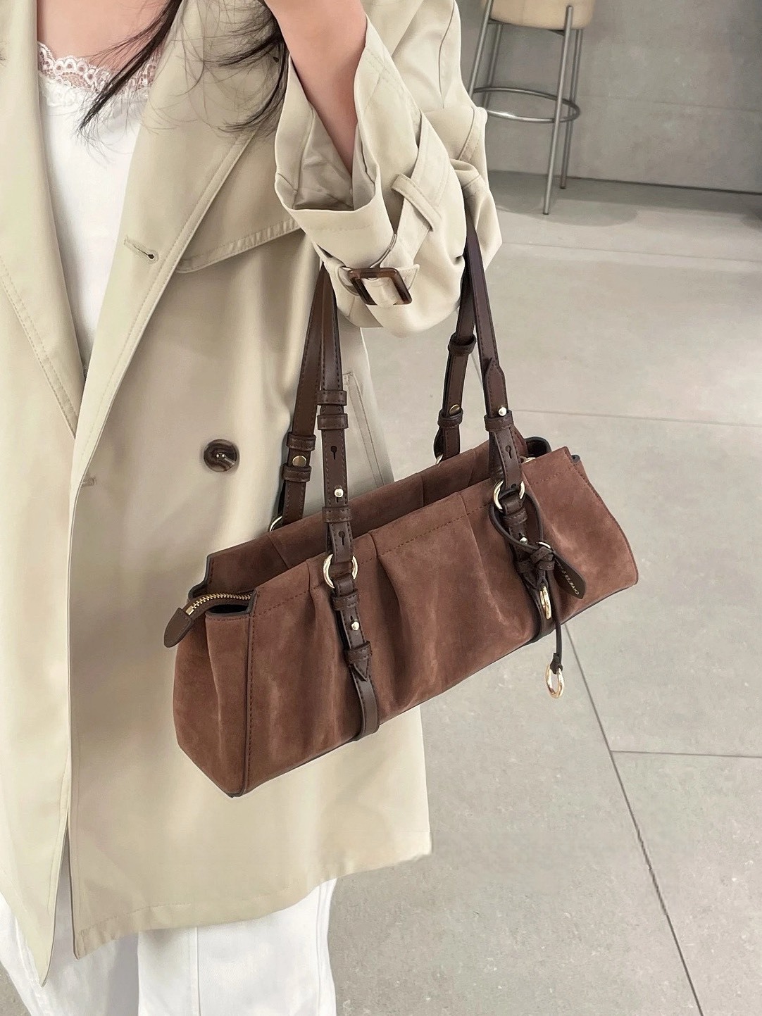 CHARLES & KEITH 小CK 美拉德 摩卡棕 法棍包