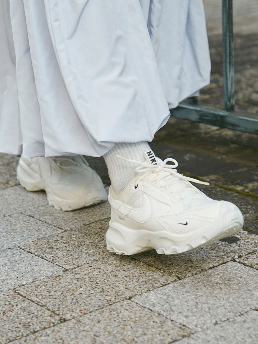 Women's Nike TC 7900