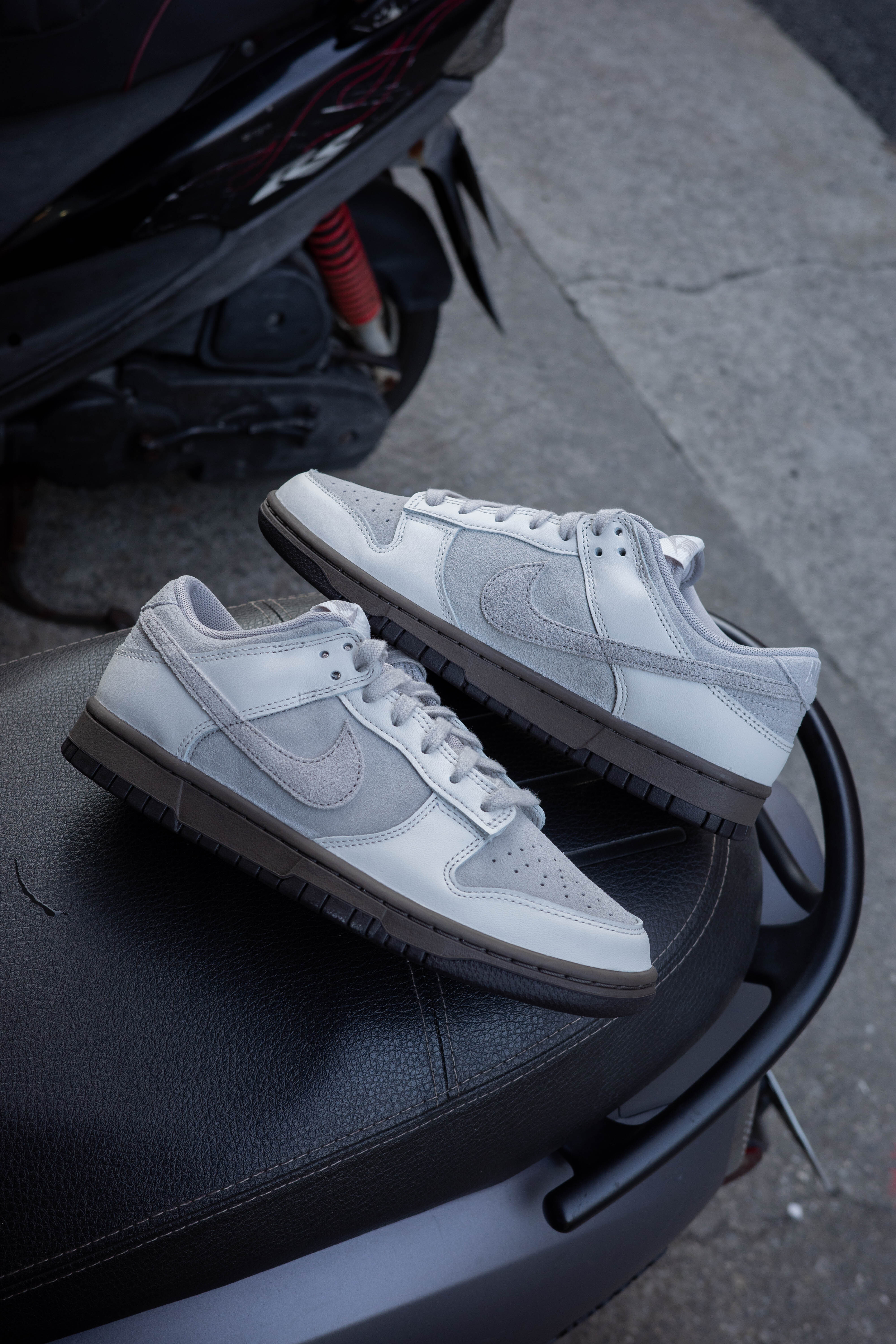 Nike Dunk Low 礦石灰 Ironstone 麂皮 FD9746-001