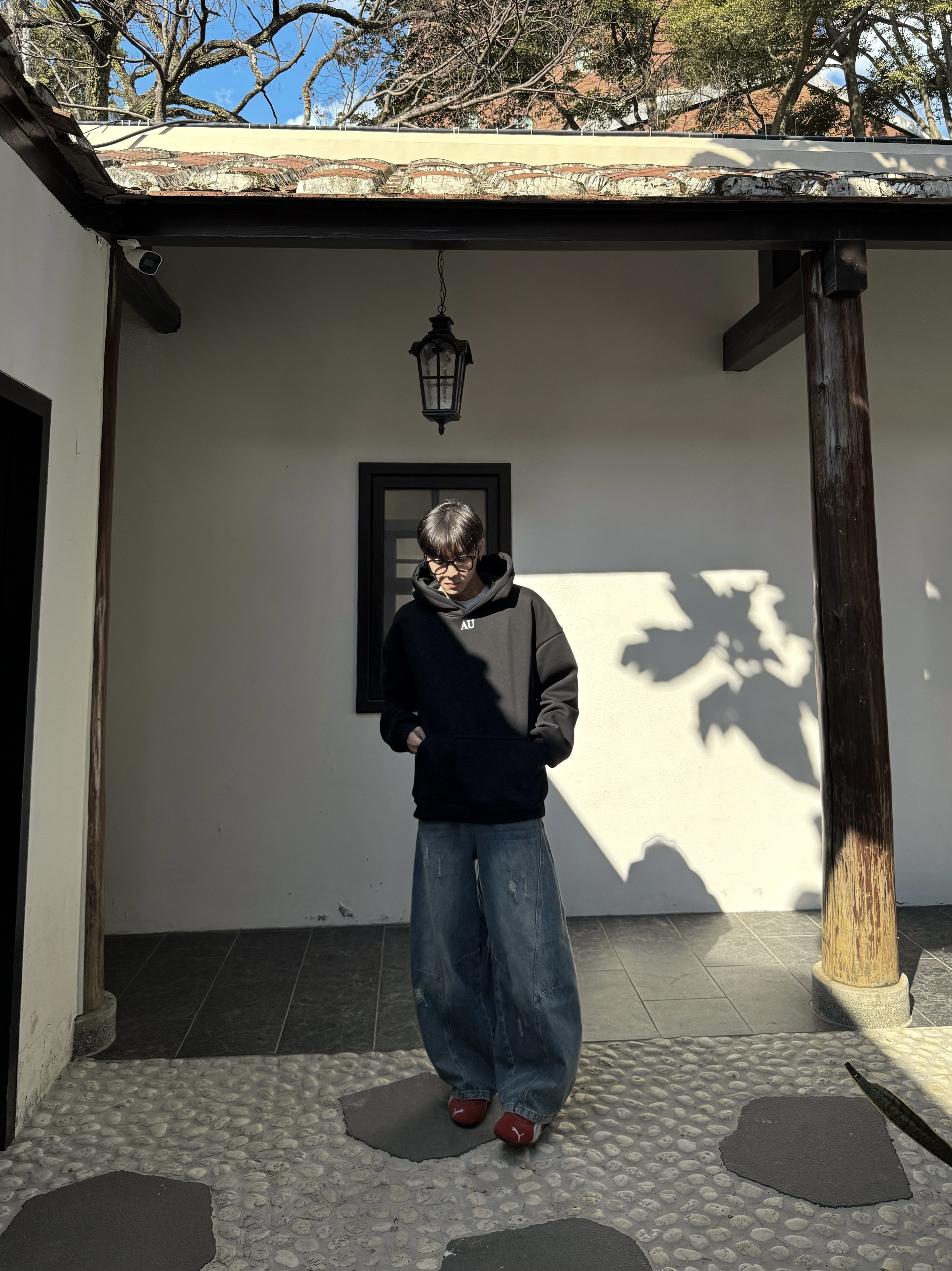 (現貨)質感刷破彎刀牛仔褲