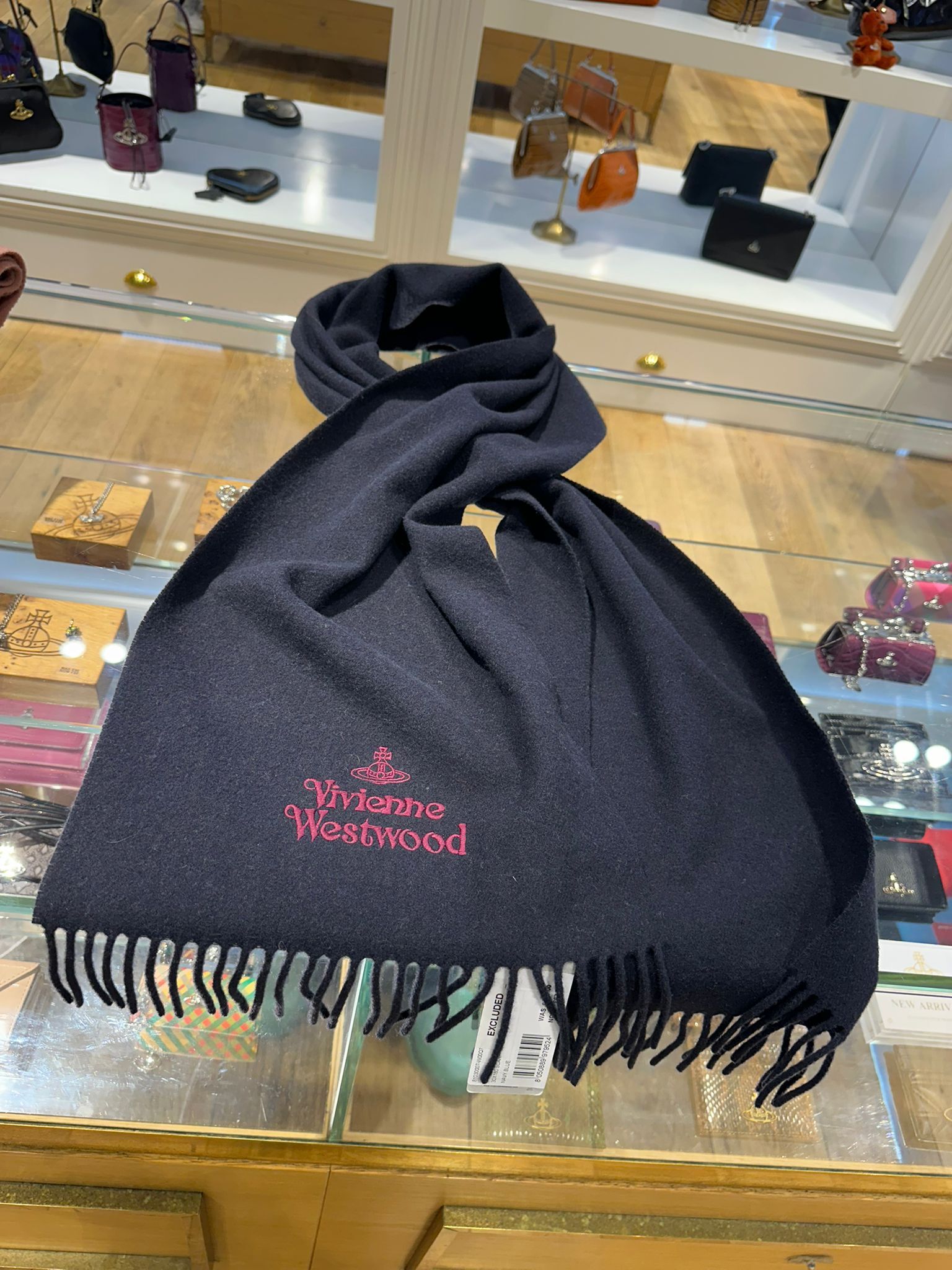 LYS02216 Vivienne Westwood 純羊毛流蘇頸巾