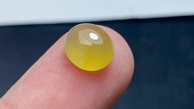 1042552 翡翠黃翡蛋面