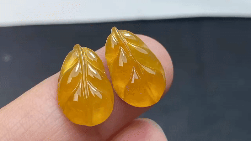 1042554 翡翠黃翡葉子一對