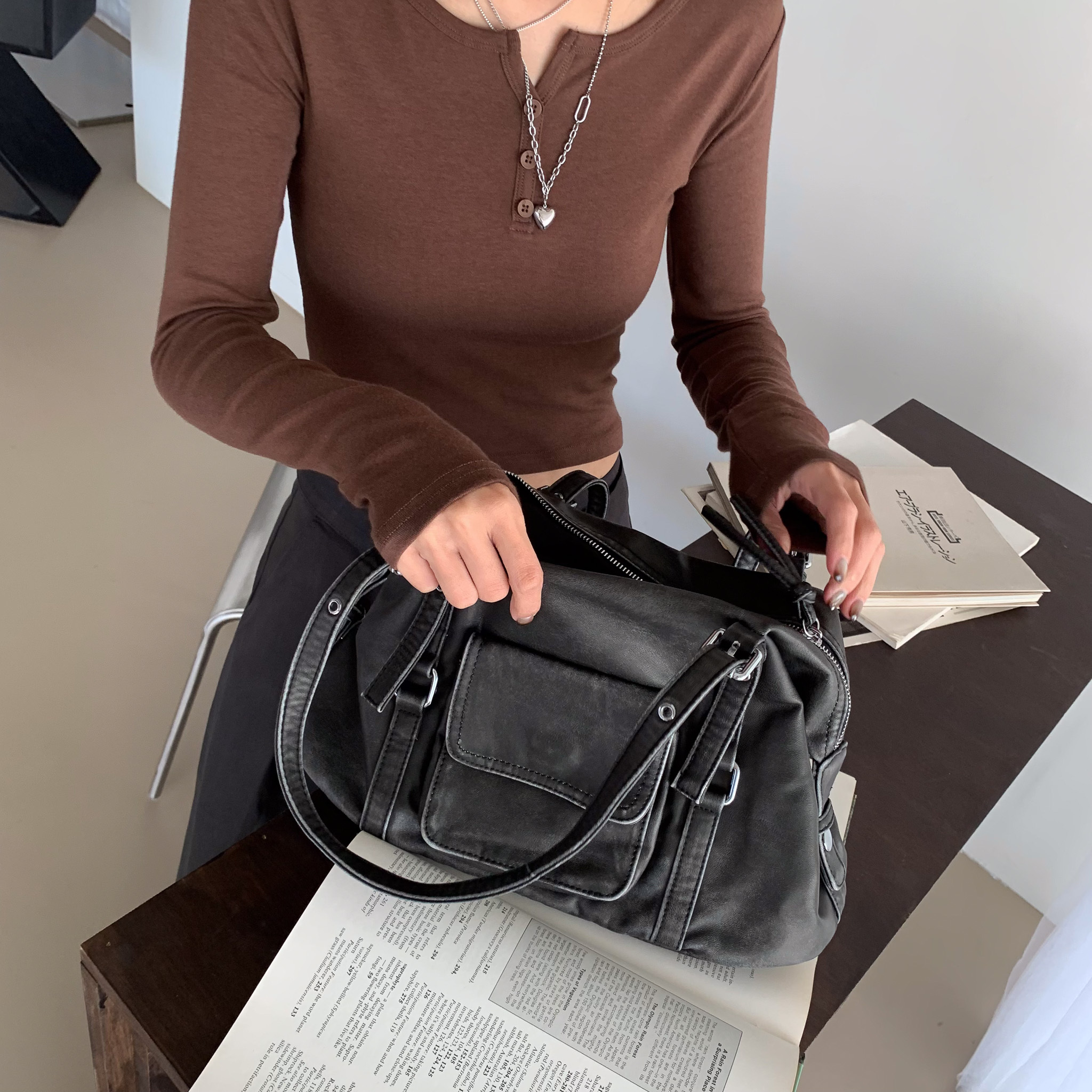 ISA_NEW VINTAGE 復古做舊皮革貝殼包_51006