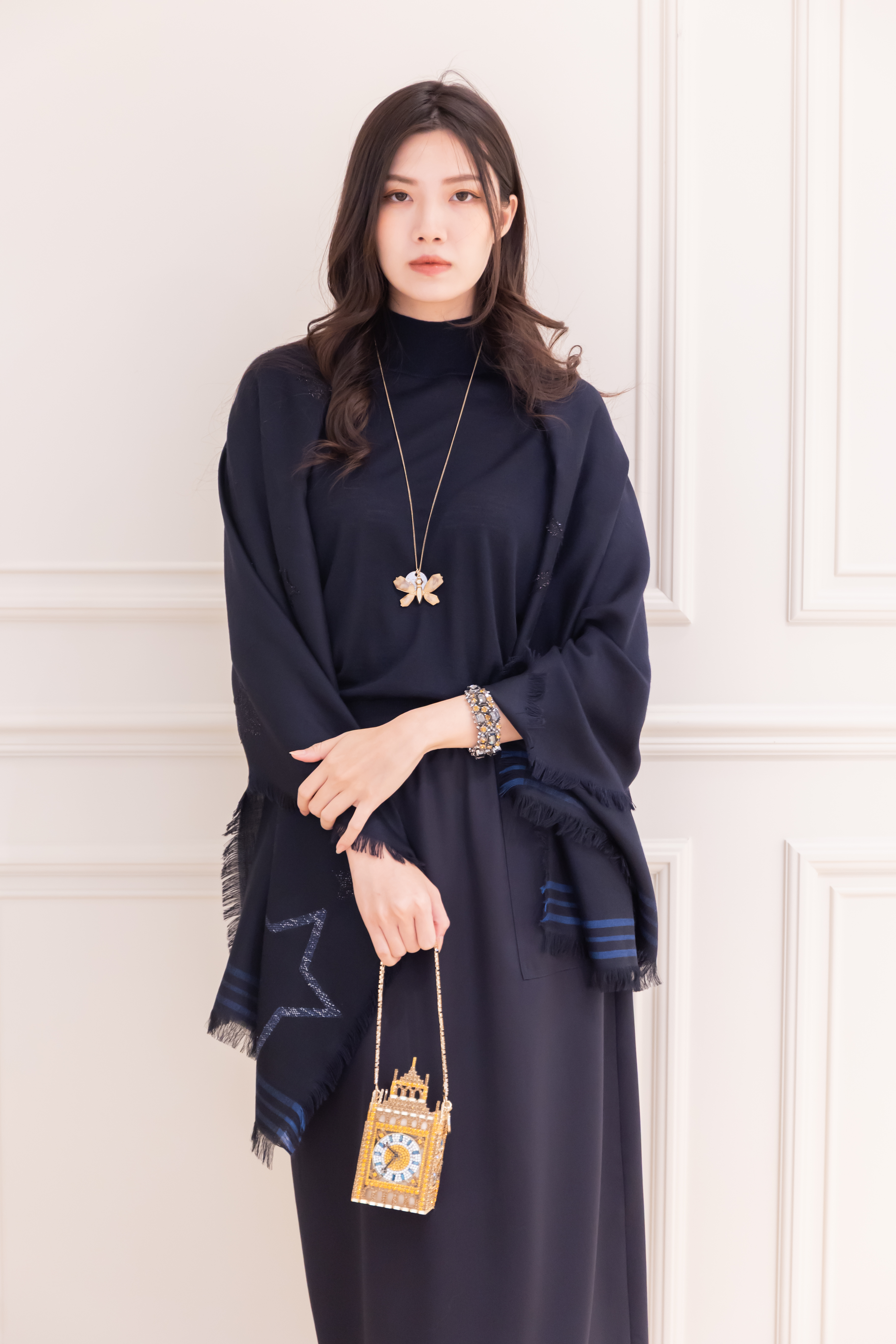 LORENA 立領落肩針織上衣(深藍)