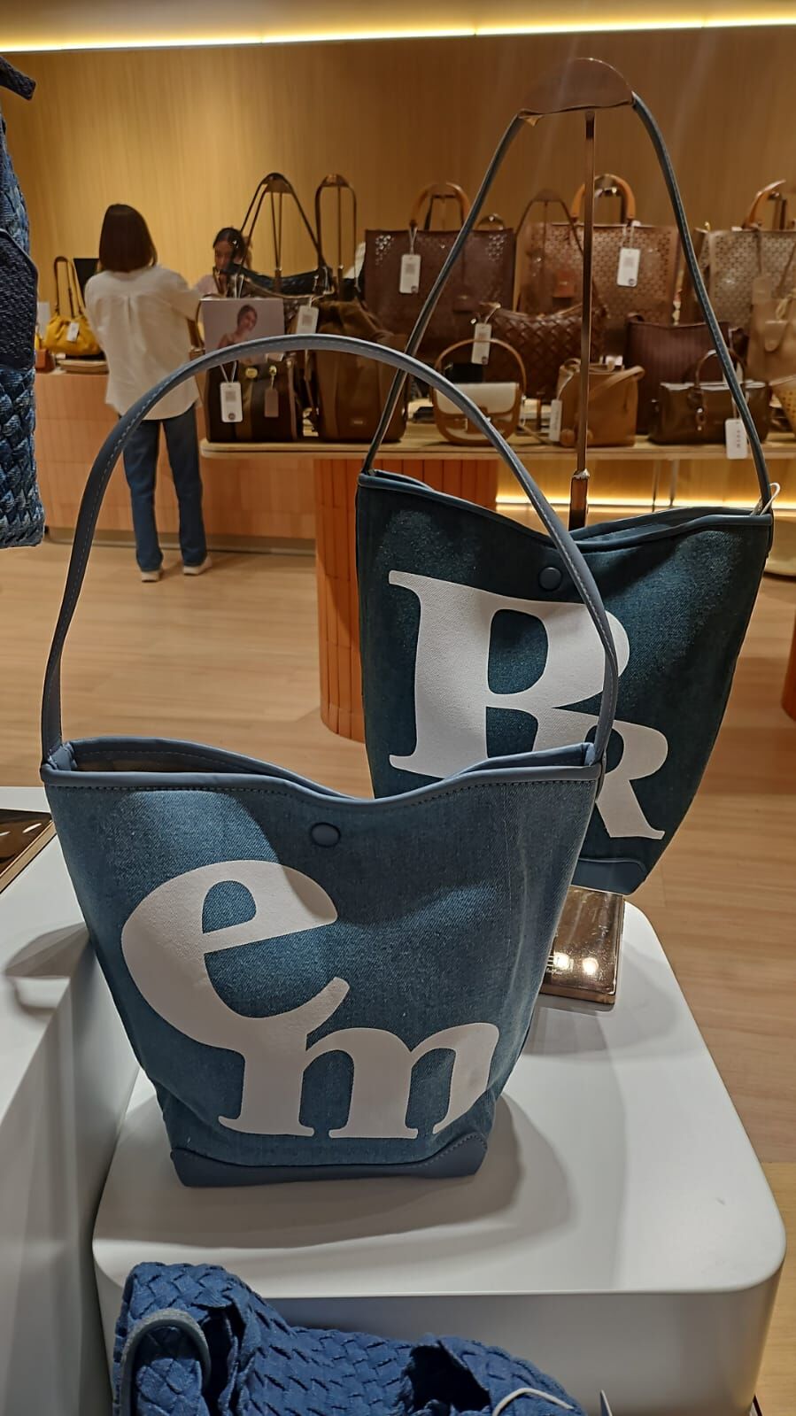 泰國連線 PREM 牛仔布側孭袋（T10 PR470）