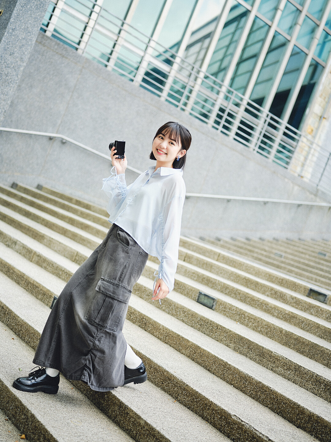 影子二重奏！牛仔工裝半身裙(三色-水洗黑)