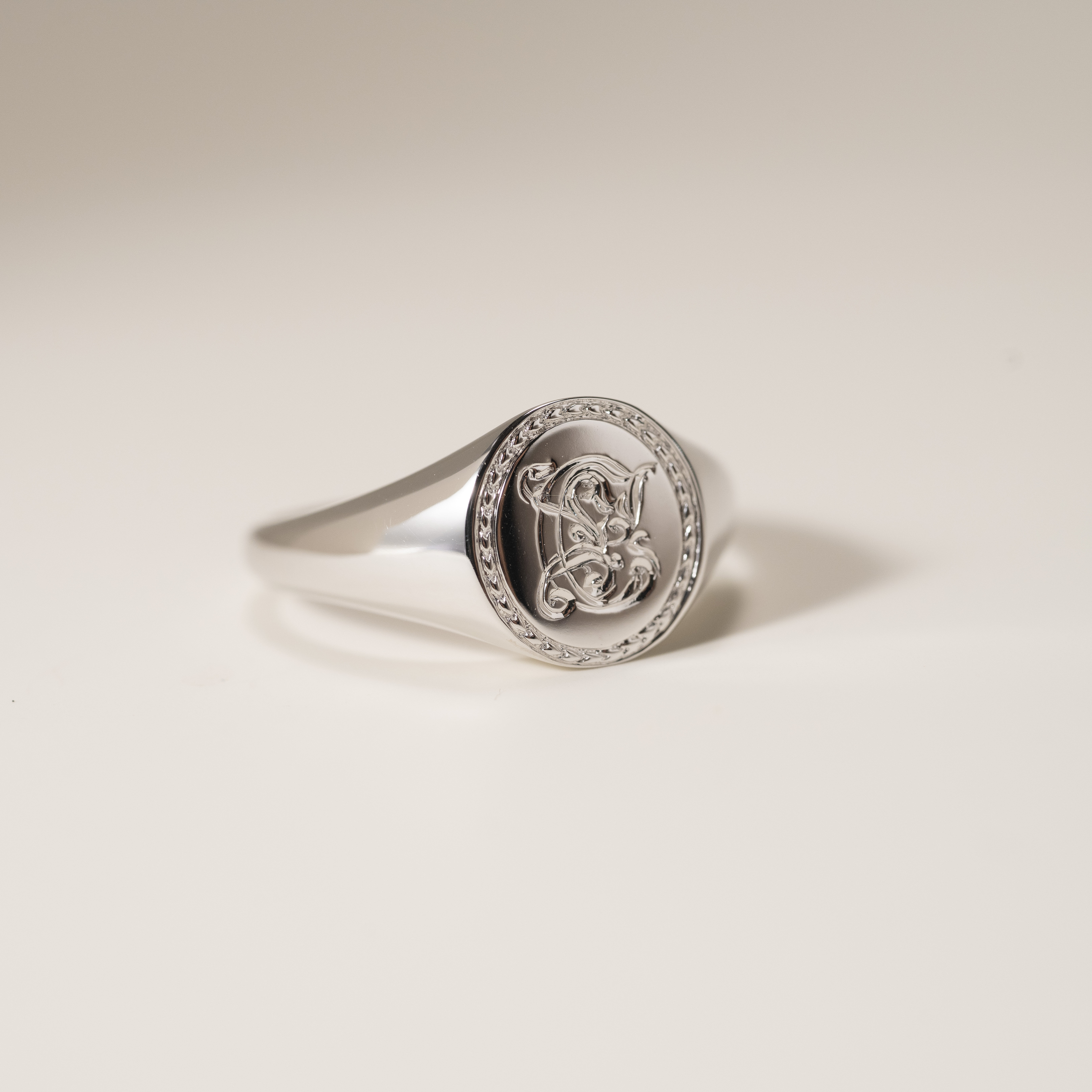 18K Floral Signature Ring