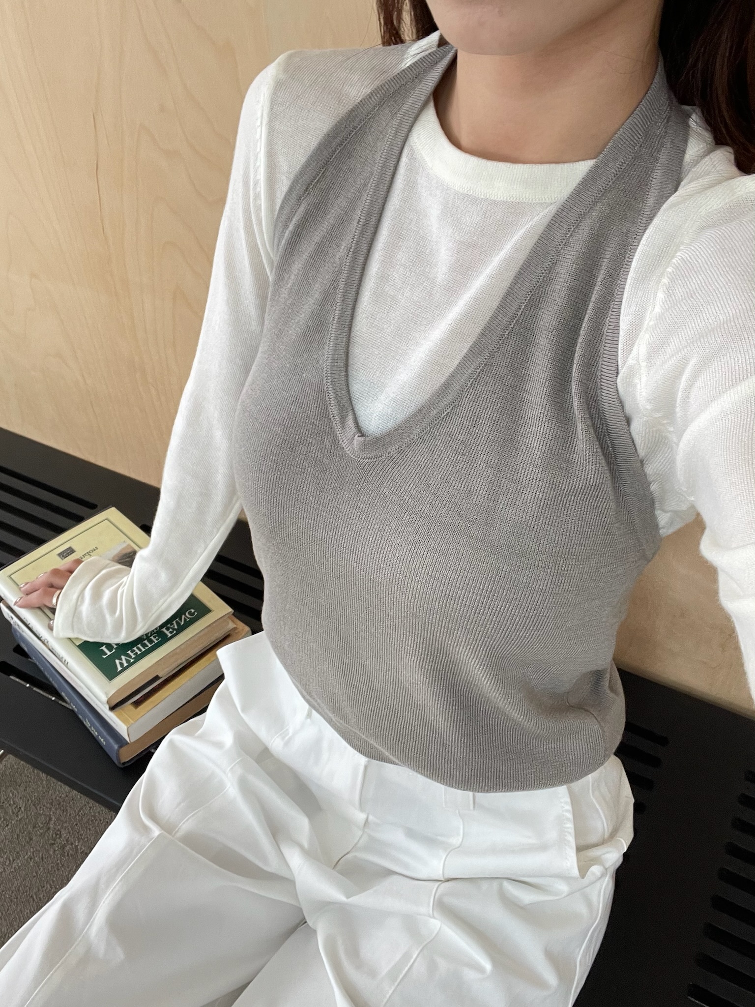 現貨 巨修飾肩膀的兩件式掛脖上衣