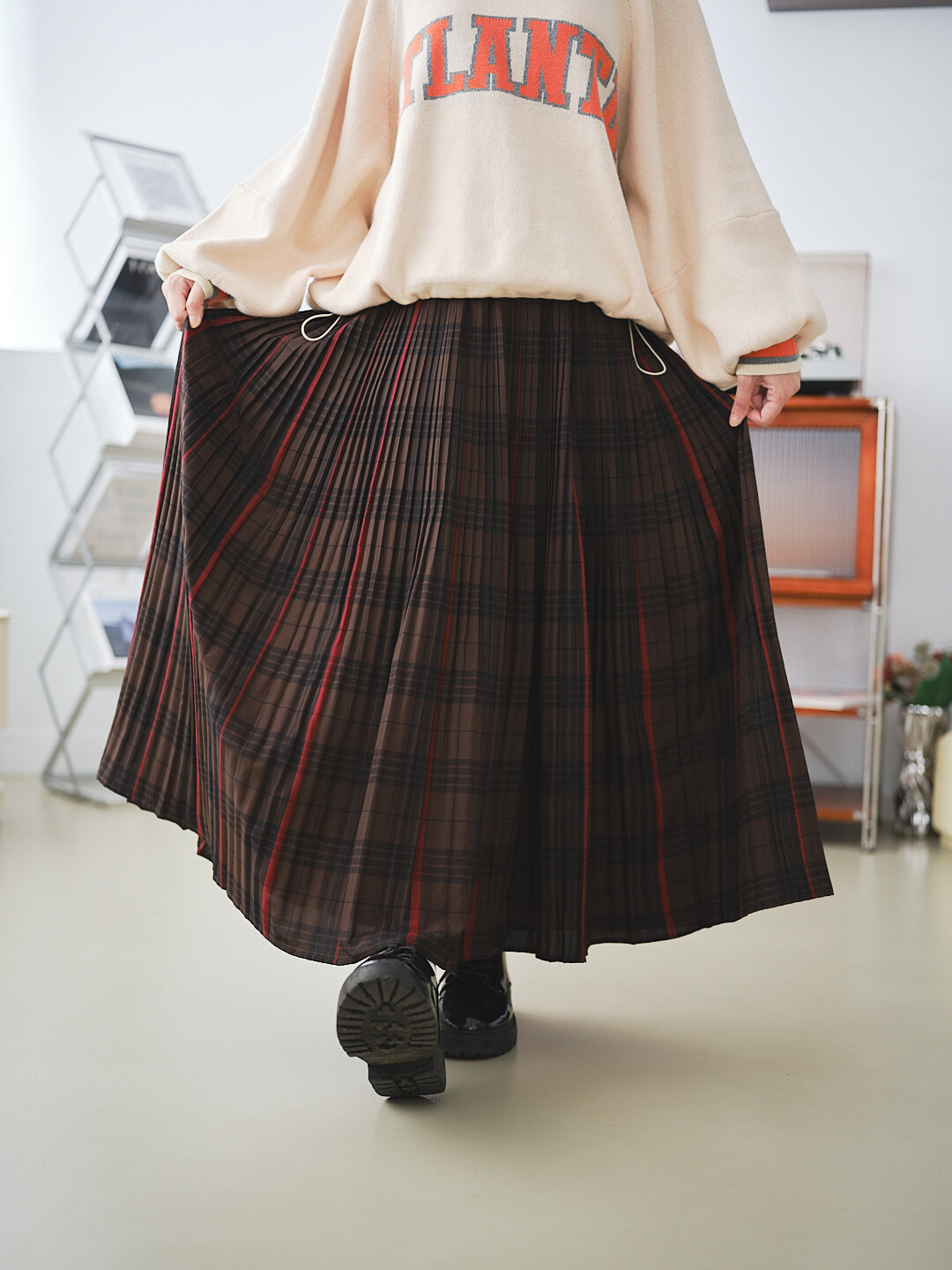 (限量)漫遊小京都！拼色格紋百褶裙(兩色-暖棕)