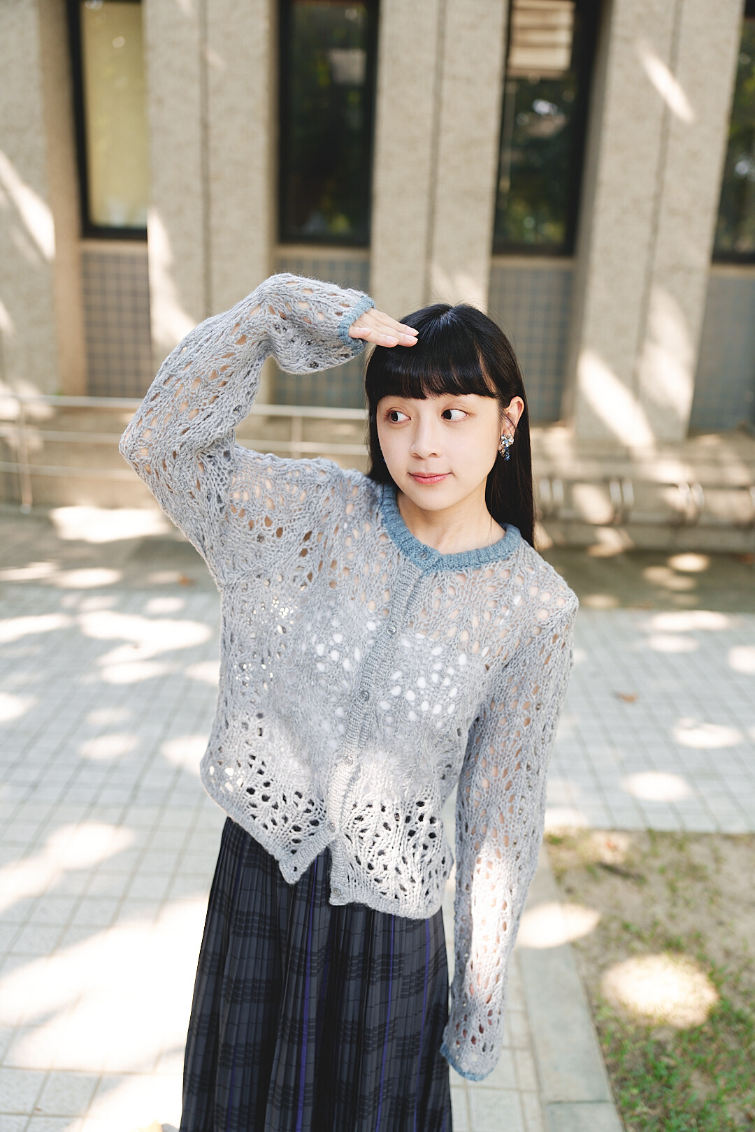 (限量)軌道上的牧雲人！鏤空配色開襟衫(兩色-灰)