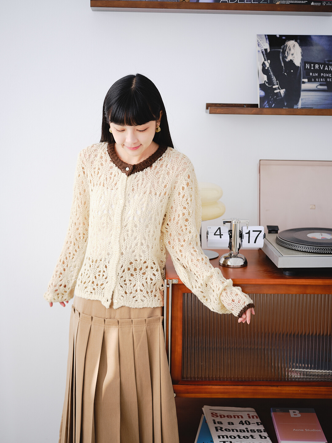 軌道上的牧雲人！鏤空配色開襟衫(兩色-象牙)