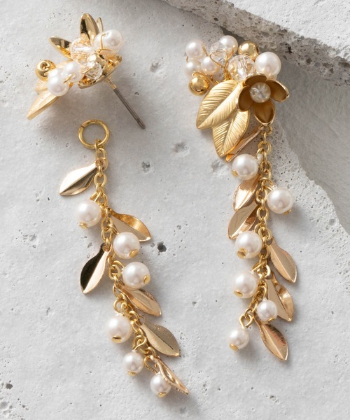 金屬花長珍珠2WAY耳環