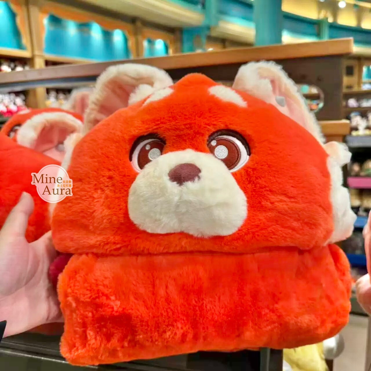 (限時特價) 紅熊貓 美美 Meilin 連帽造型 披肩 毛毯 可摺疊收納 青春養成記 Turning Red -上海迪士尼樂園