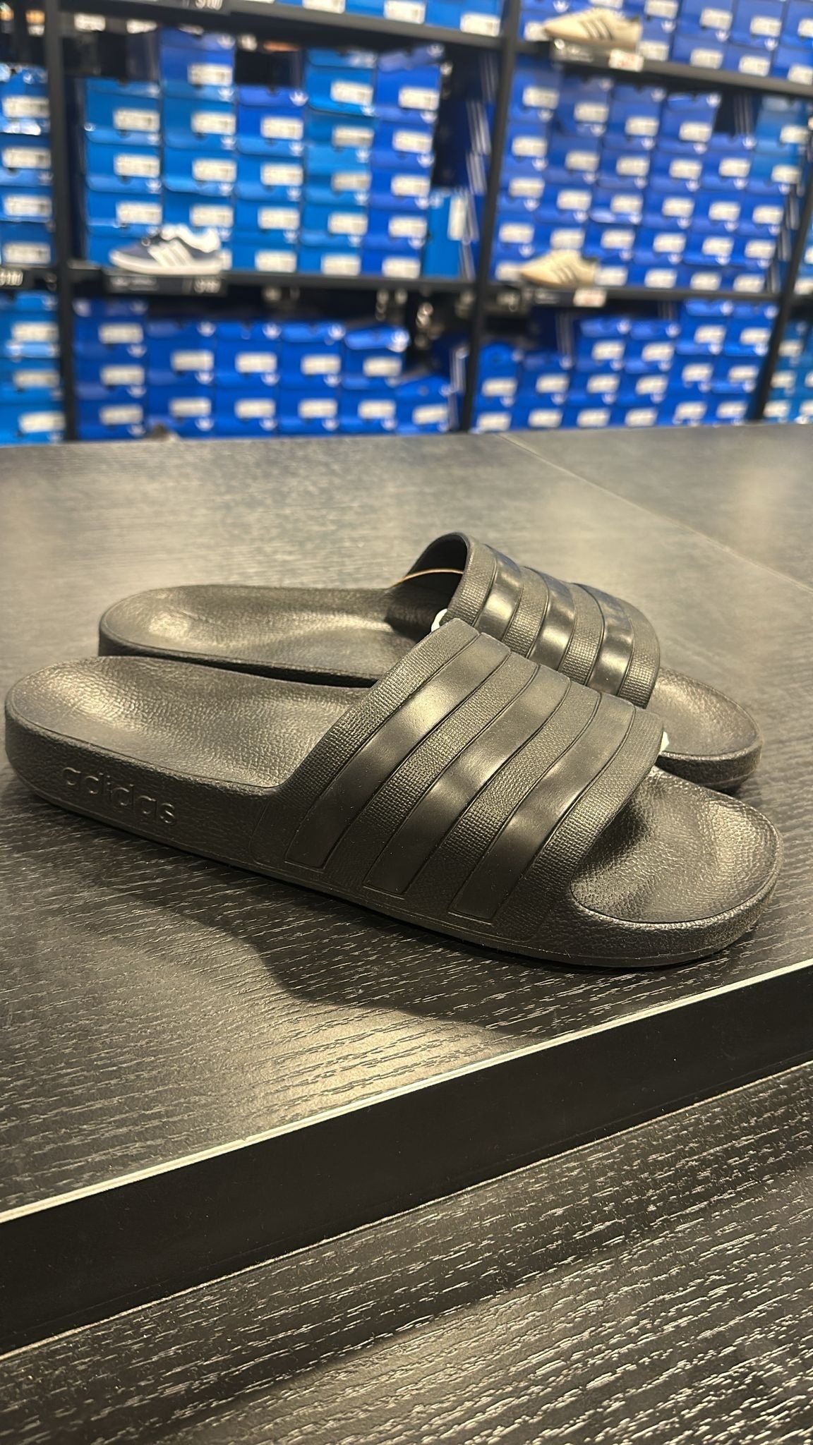 【直播】Adidas LL1015319 Adidas 大人男裝拖鞋