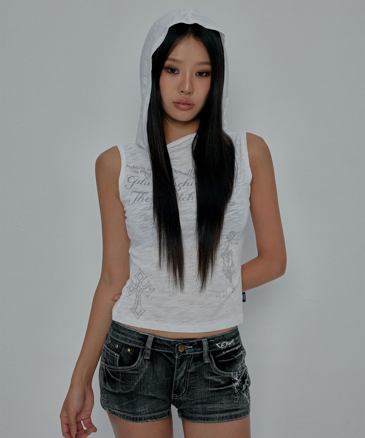 【代購】GILAARCHIVE 刺青風 圖案 高領 無袖 連帽 背心
