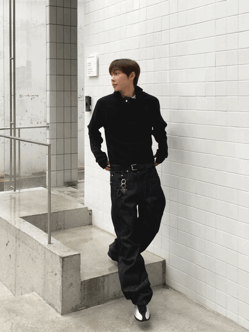 Daff Flare 縫線原色牛仔褲