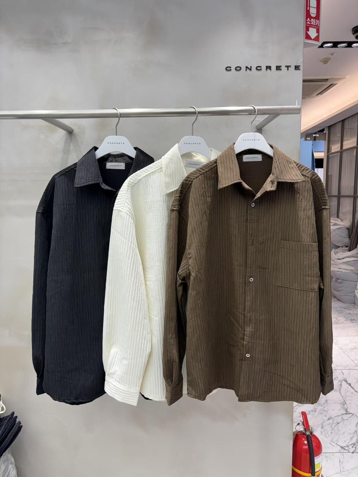 暗直紋長袖恤衫 CONCRETE-024S