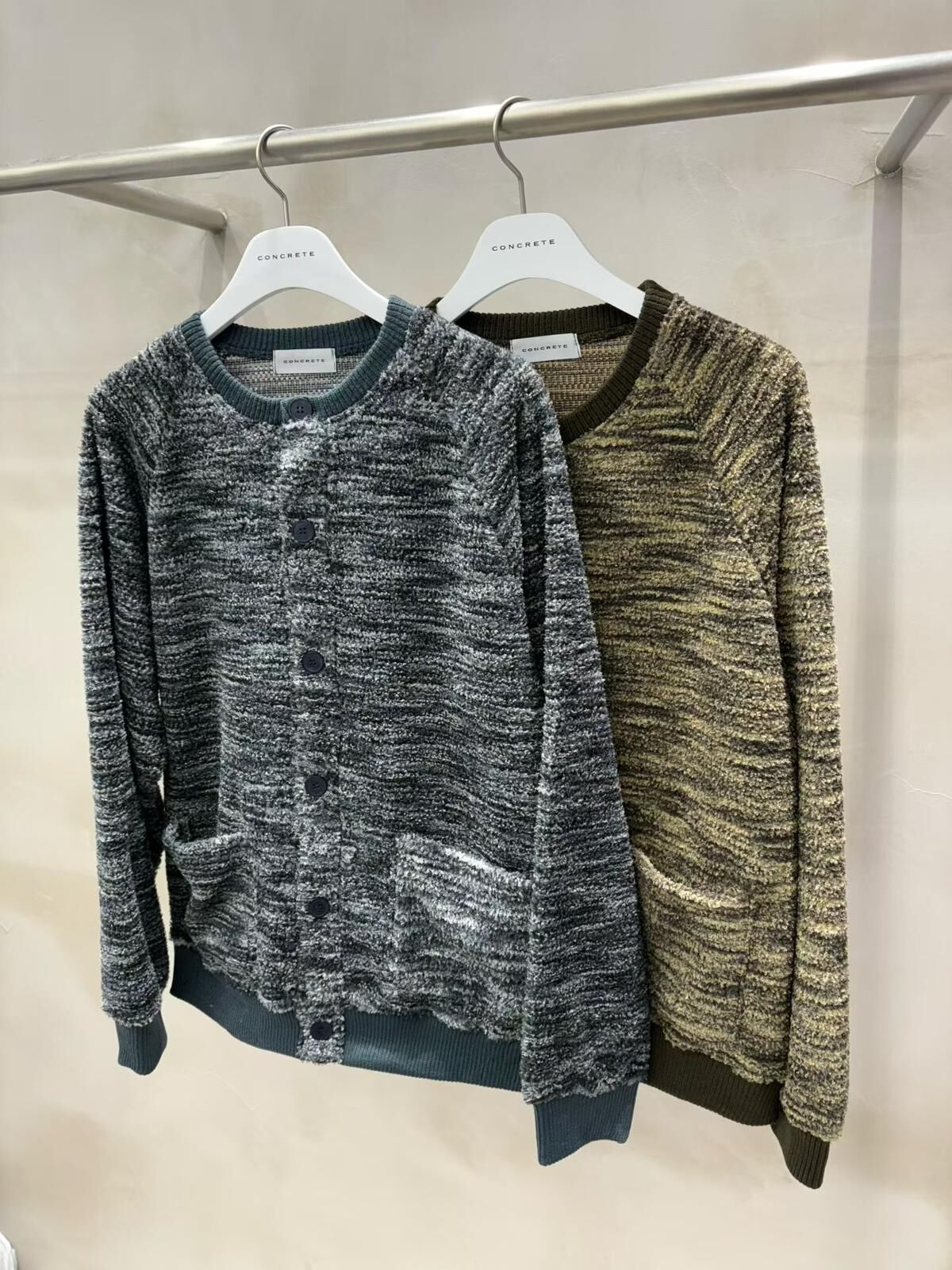 混色胸針織外套 CONCRETE-029JK