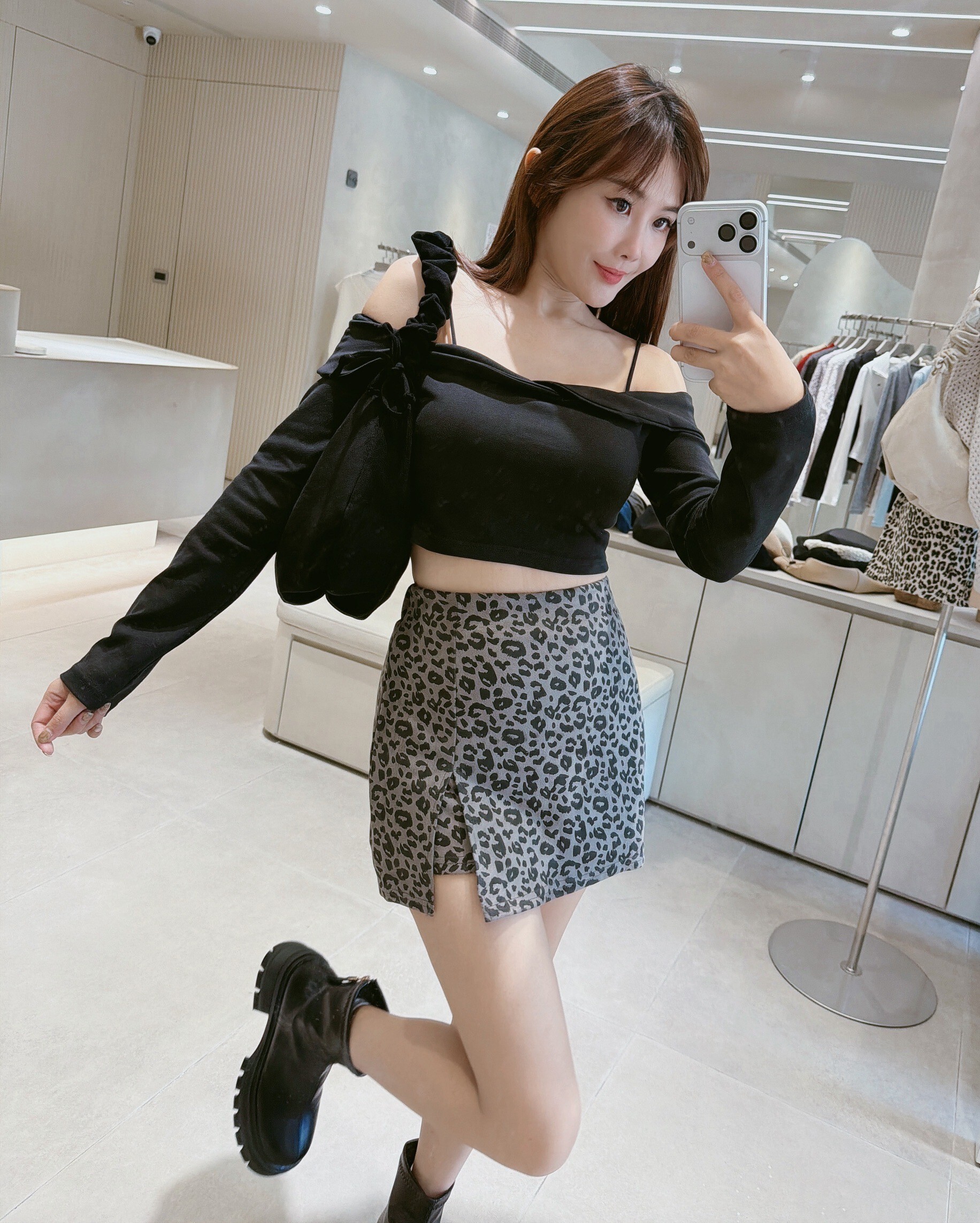 後鬆緊側開岔豹紋褲裙