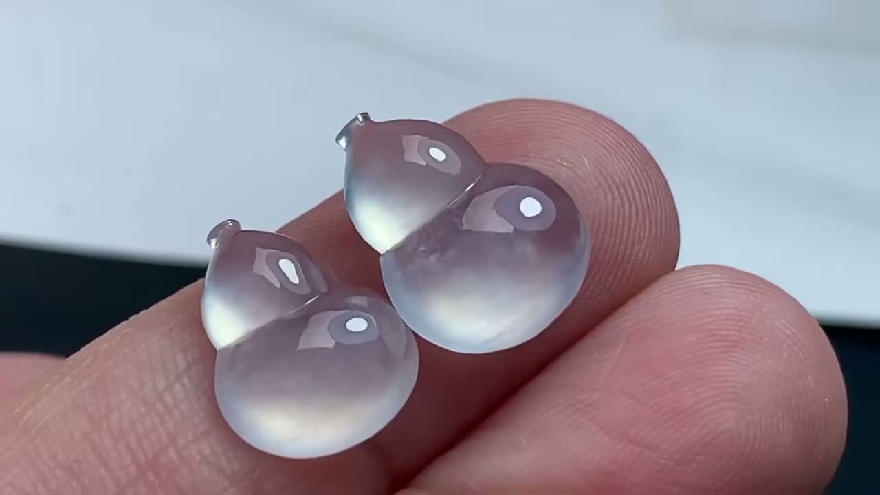 1042555 翡翠高冰葫蘆一對