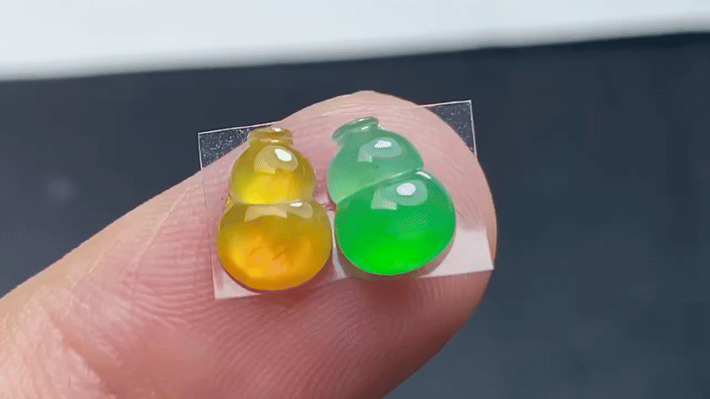 1042556 翡翠高冰黃綠葫蘆一對