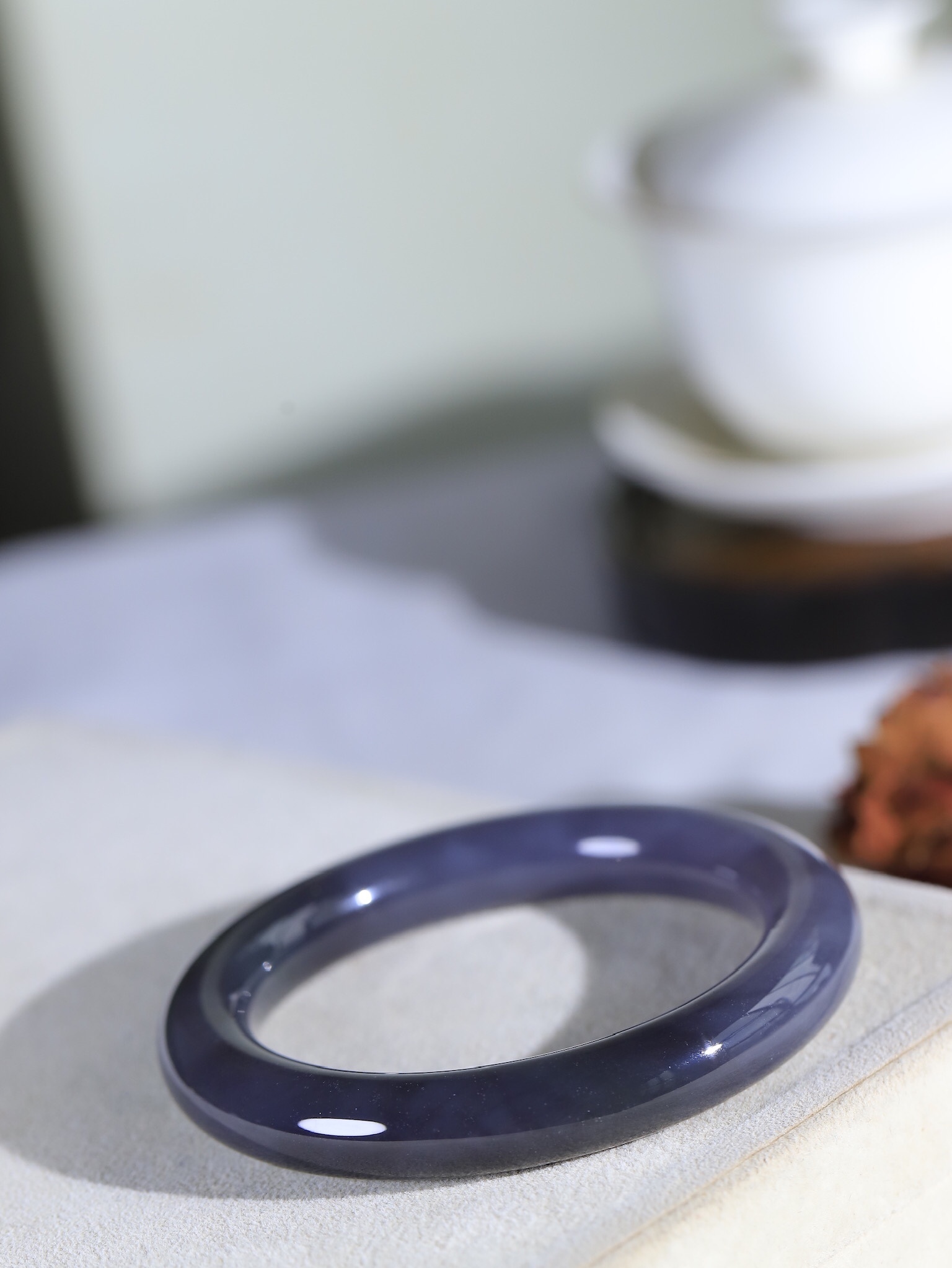 104114 59mm和田玉煙紫圓條手鐲 (58-60)