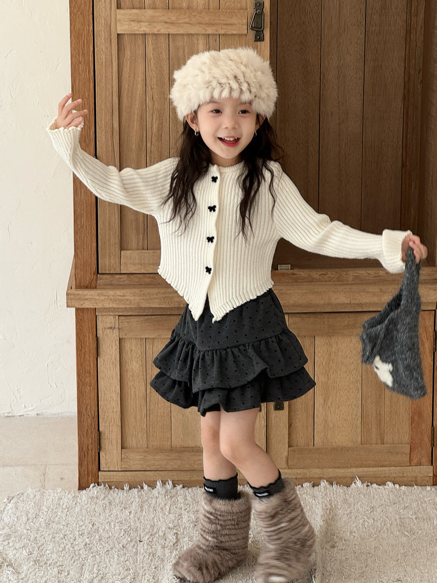 俏皮波點毛呢短裙