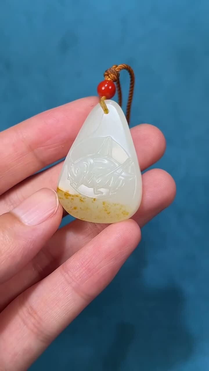 和田玉籽料灑金皮吊墜,天然和田玉軟玉