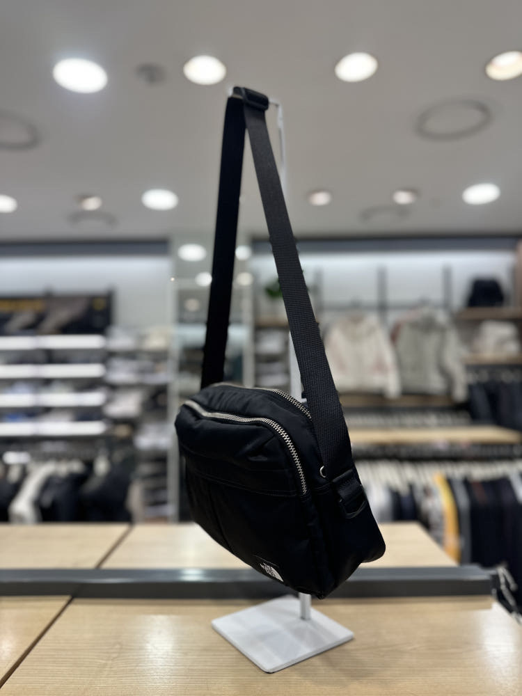 韓国THE NORTH FACE TRAVEL CROSS BAG S LUX New THE NORTH FACE TRAVEL CROSS BAG M BLACK NN2PR41A NN2PR87A