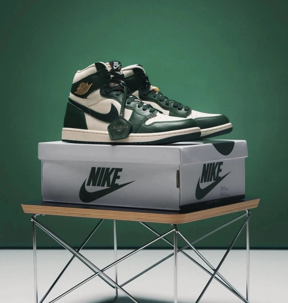 女鞋 NIKE W AIR JORDAN 1 RETRO HI OG 綠白 皮革 高筒 休閒鞋【FD2596-101】AJ1OG