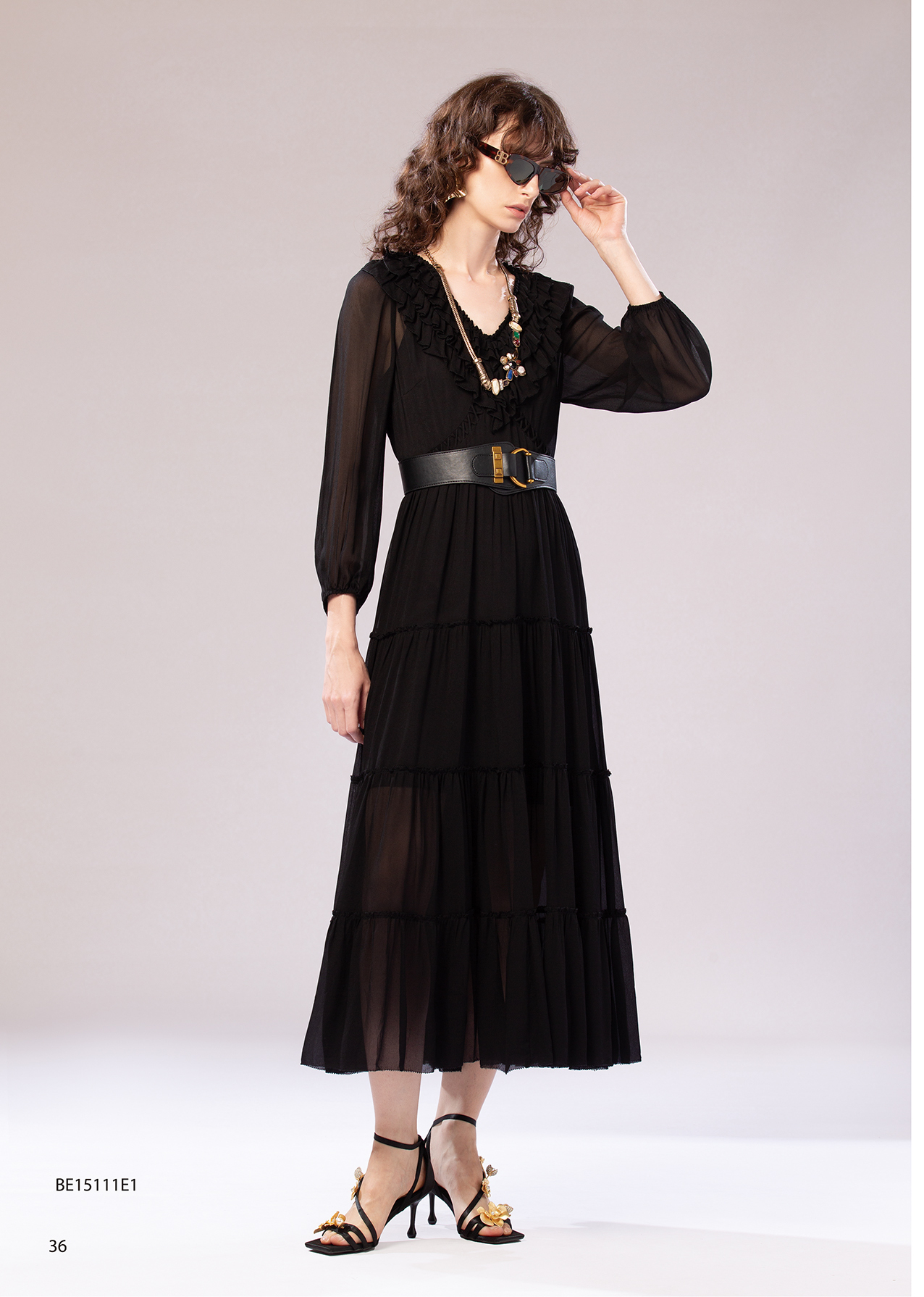 BE15111E1 黑羽呢喃維多利亞復古荷葉領洋裝