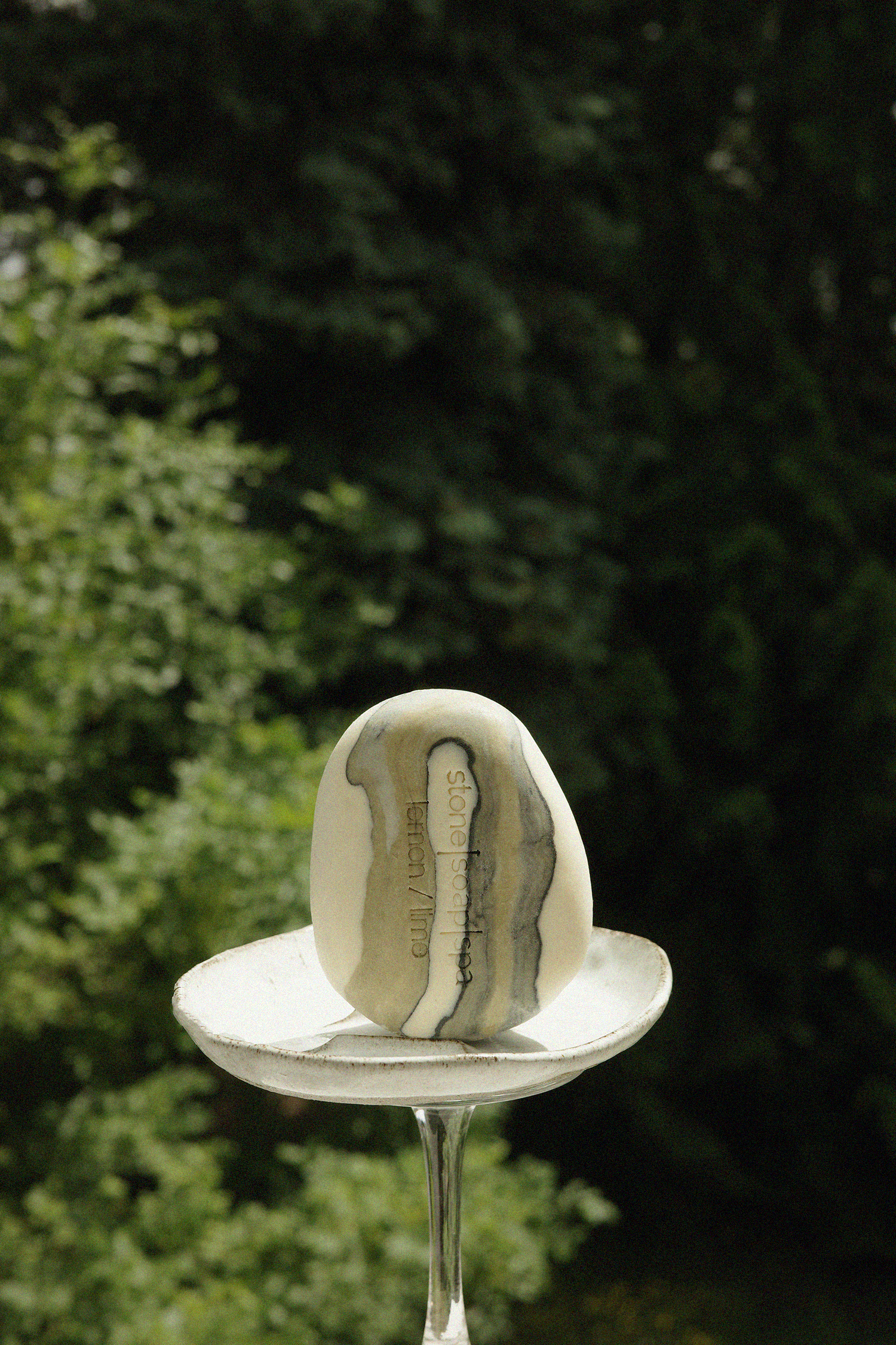 Stone soap spa 鵝卵石香氛輕柔磨砂皂＿蔥鬱長假